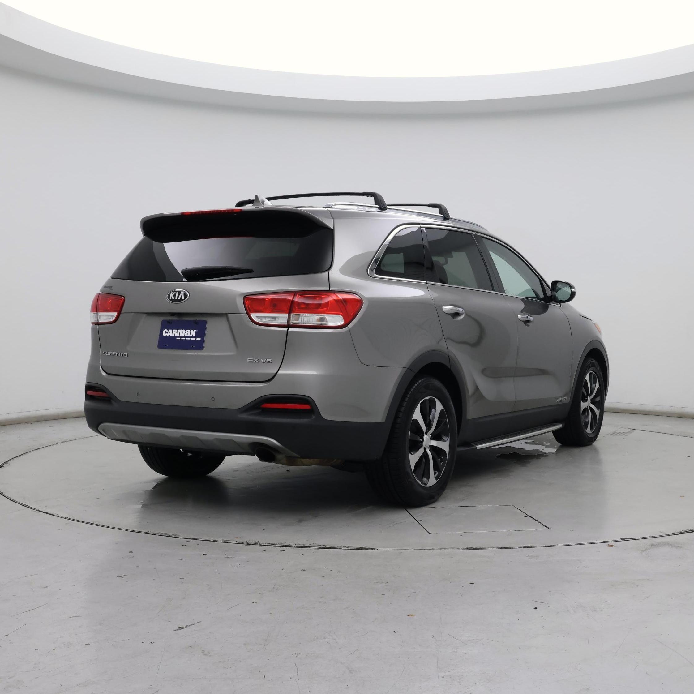 Thumbnail: 2016 Kia Sorento - 8