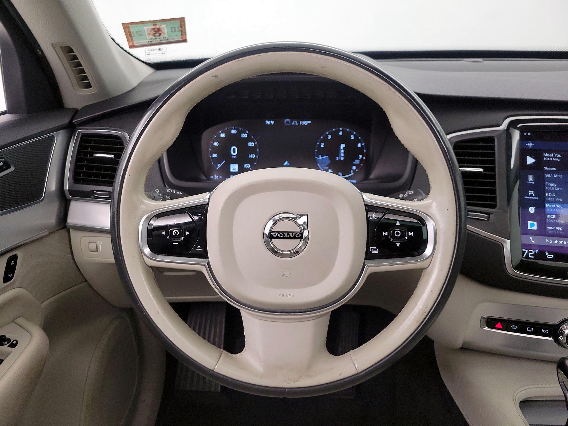 Thumbnail: 2016 Volvo XC90 - 10