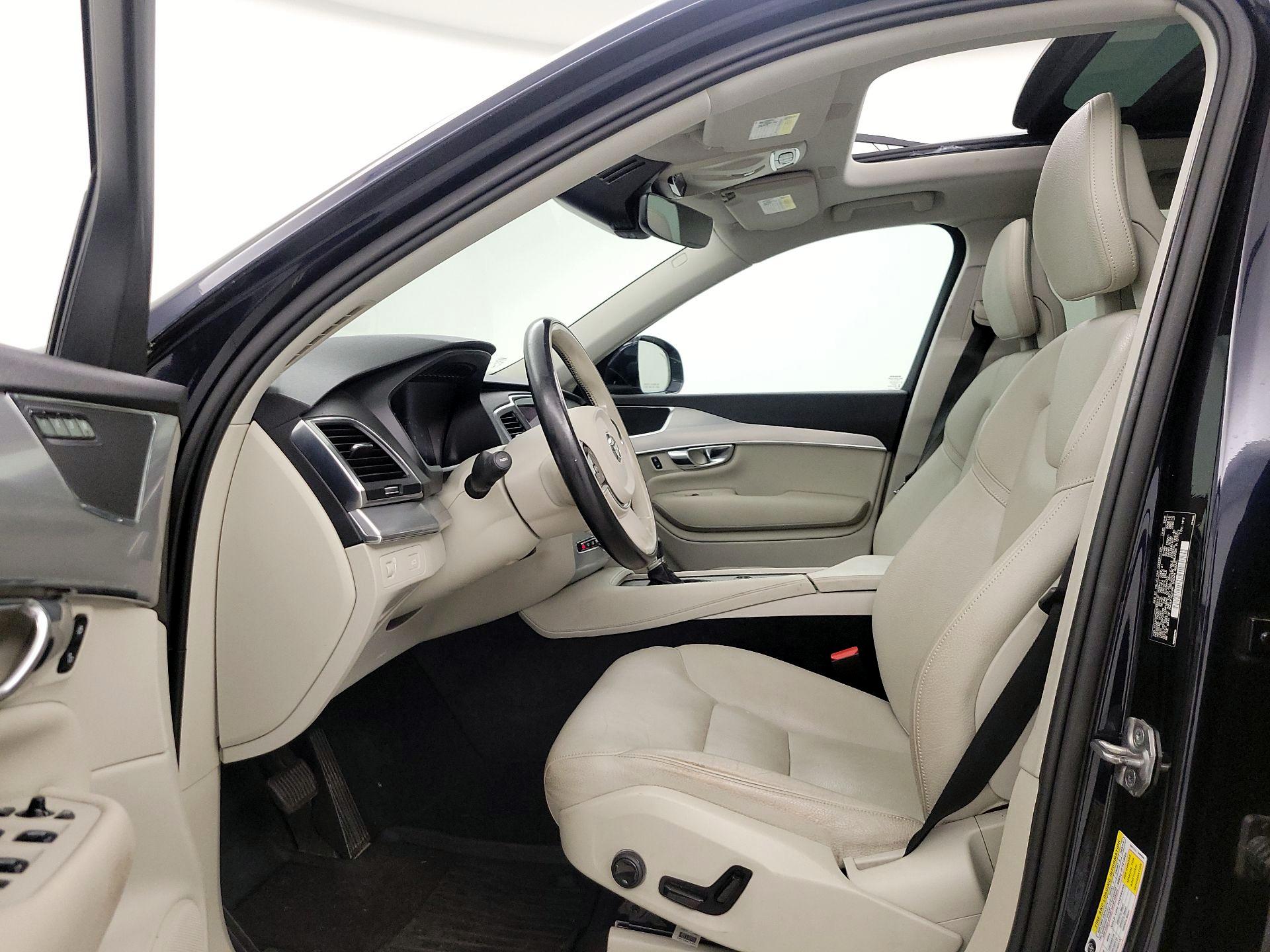 Thumbnail: 2016 Volvo XC90 - 11