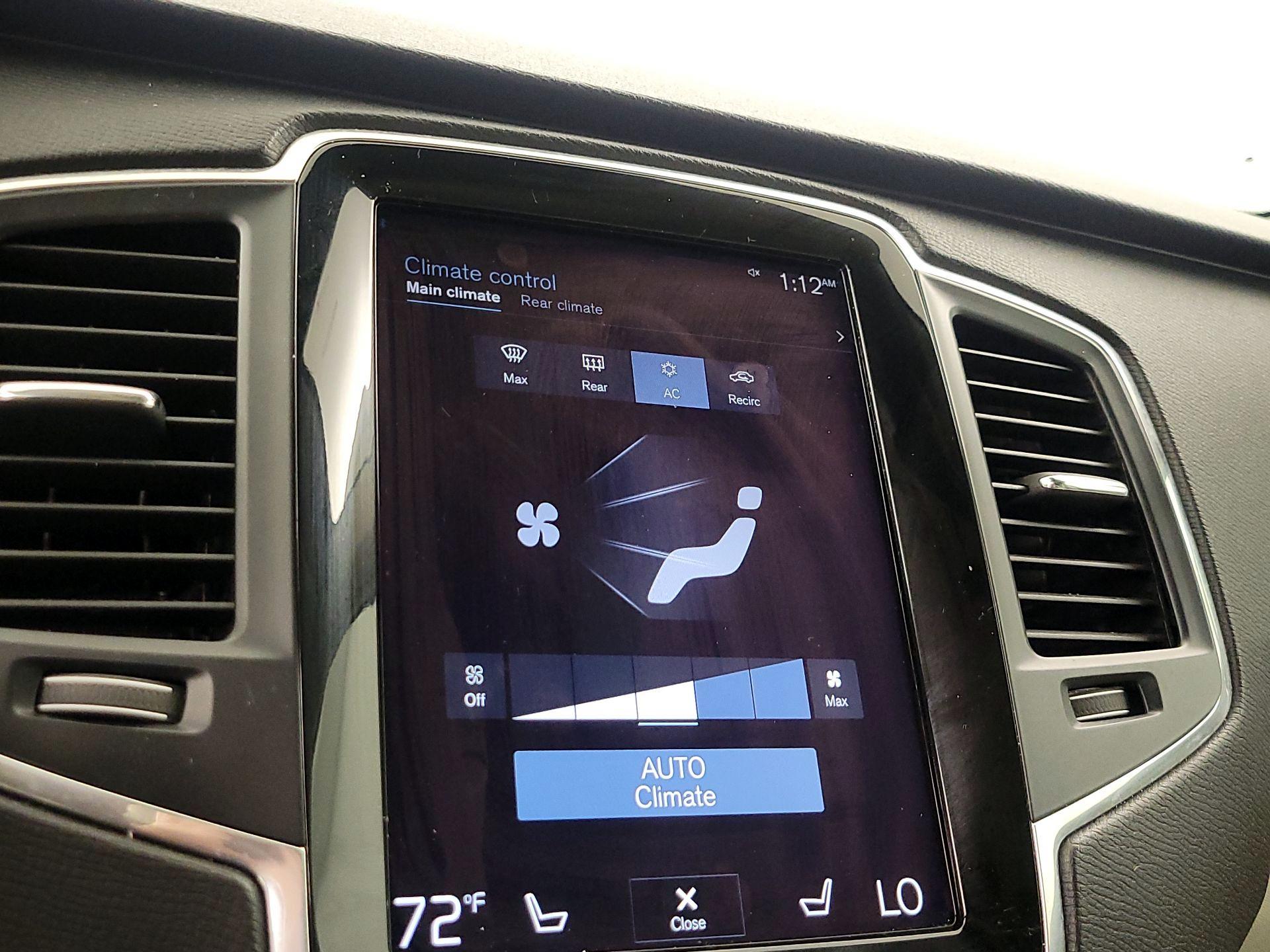Thumbnail: 2016 Volvo XC90 - 16