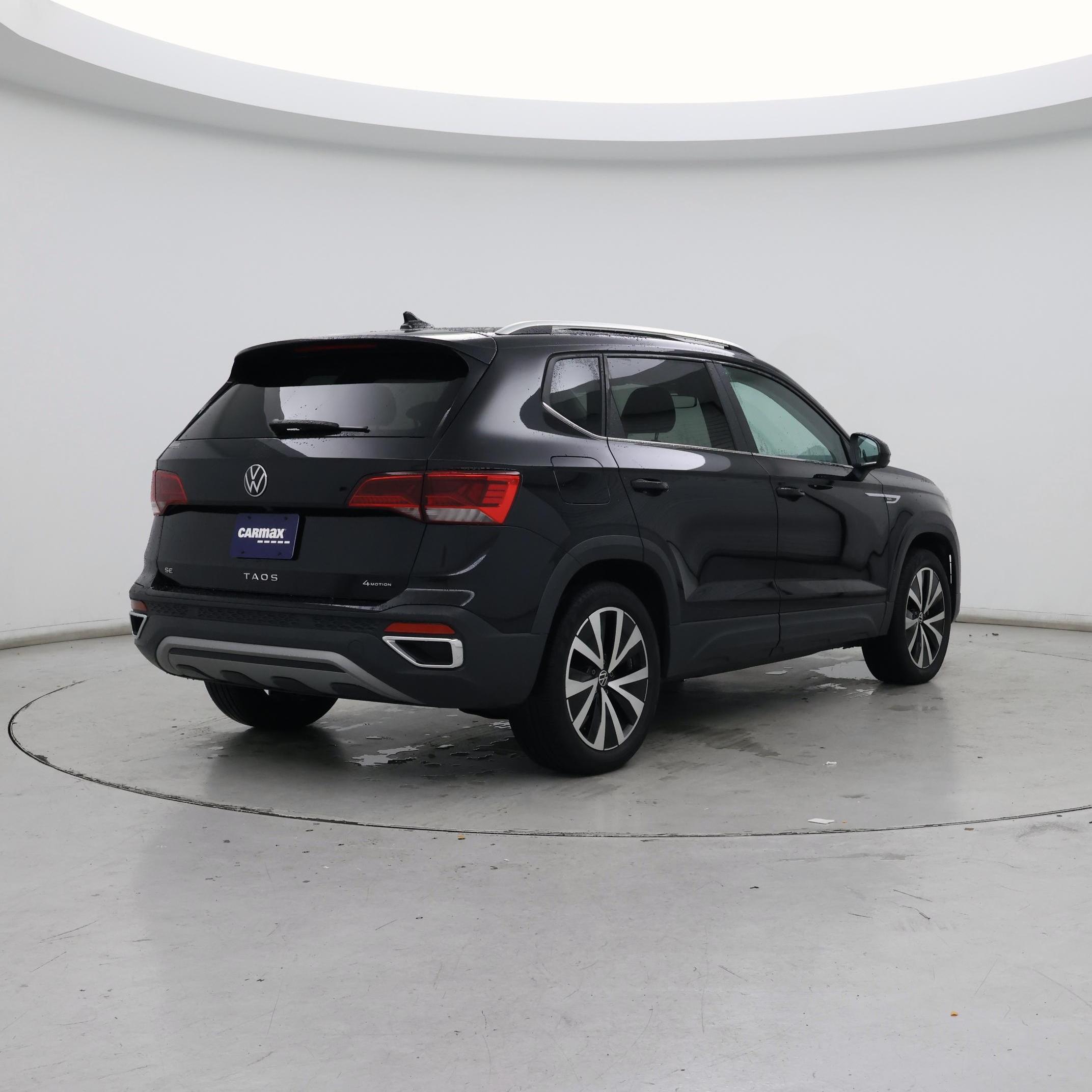 Thumbnail: 2023 Volkswagen Taos - 8