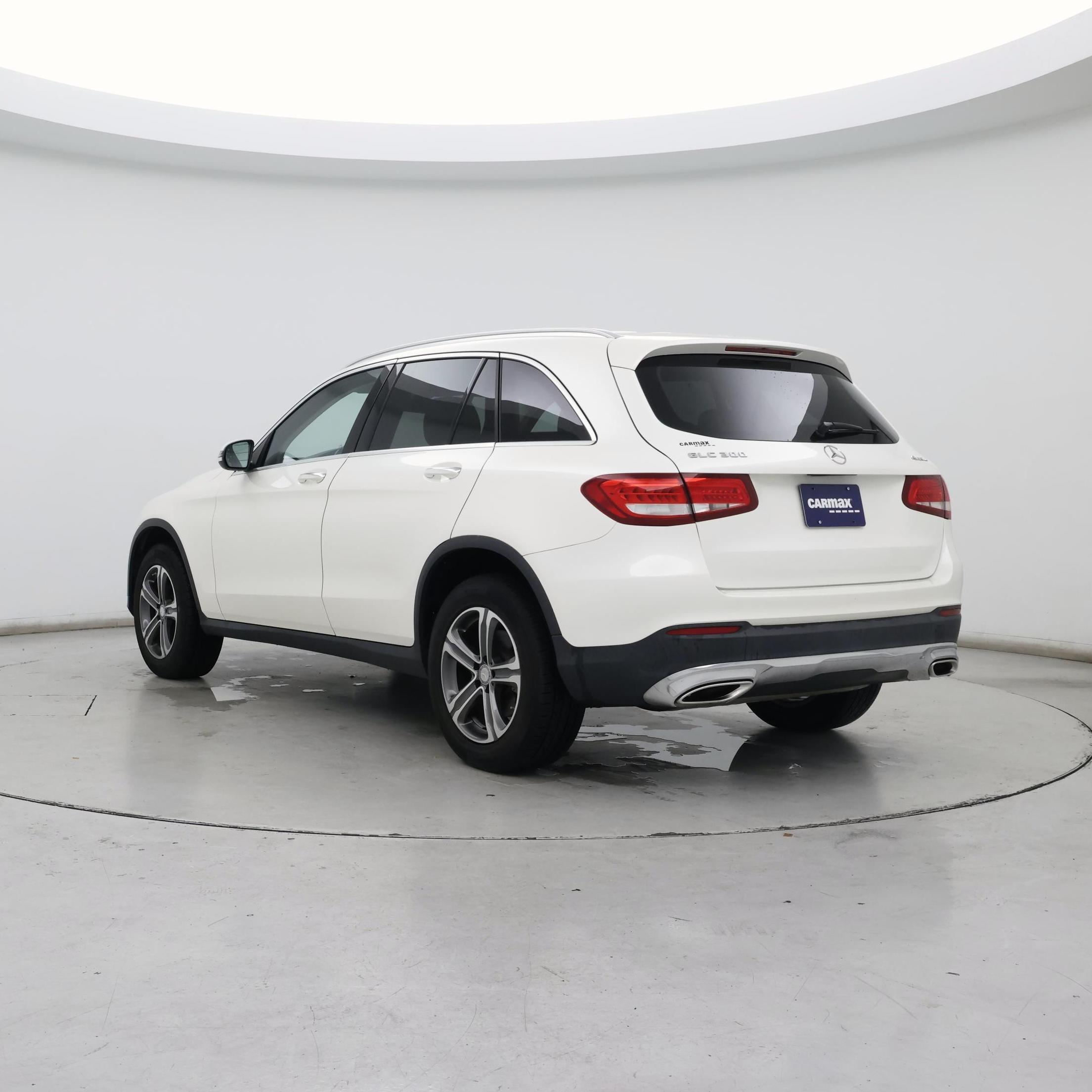 Thumbnail: 2017 Mercedes-Benz GLC - 2