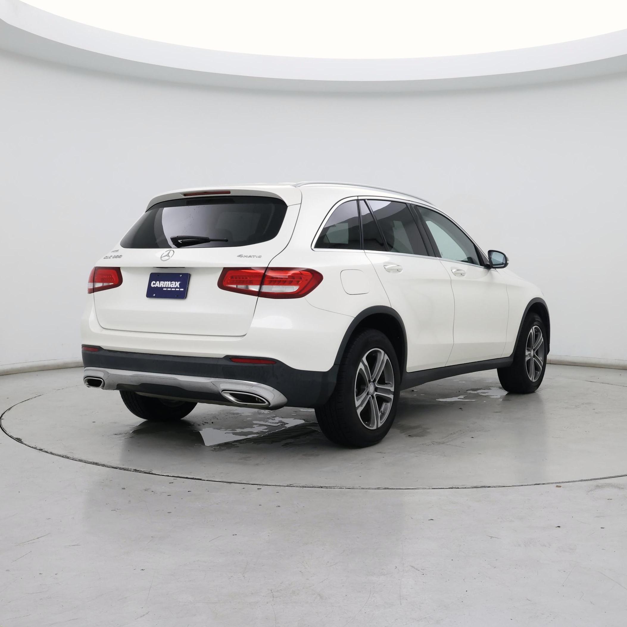 Thumbnail: 2017 Mercedes-Benz GLC - 8
