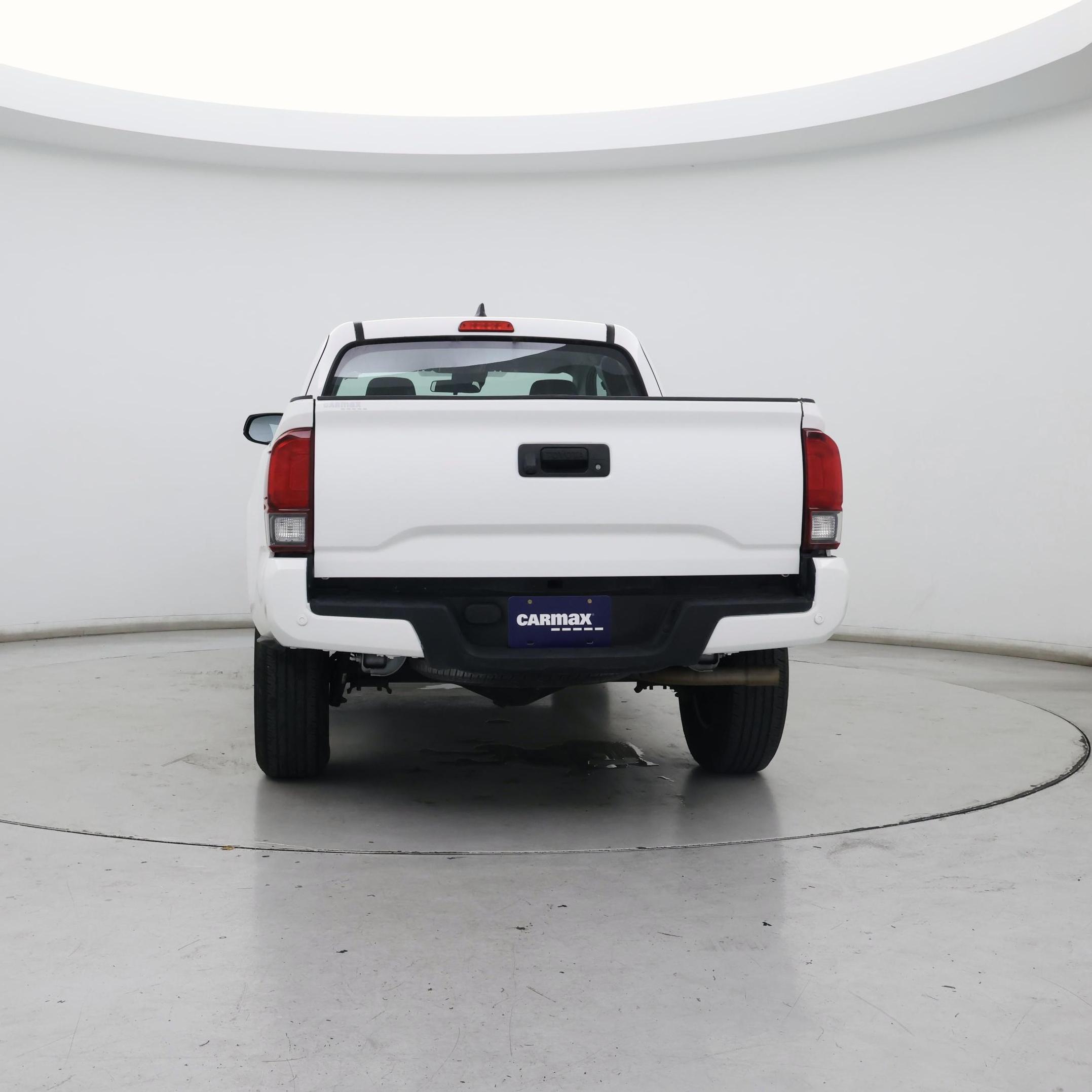 Thumbnail: 2018 Toyota Tacoma - 6