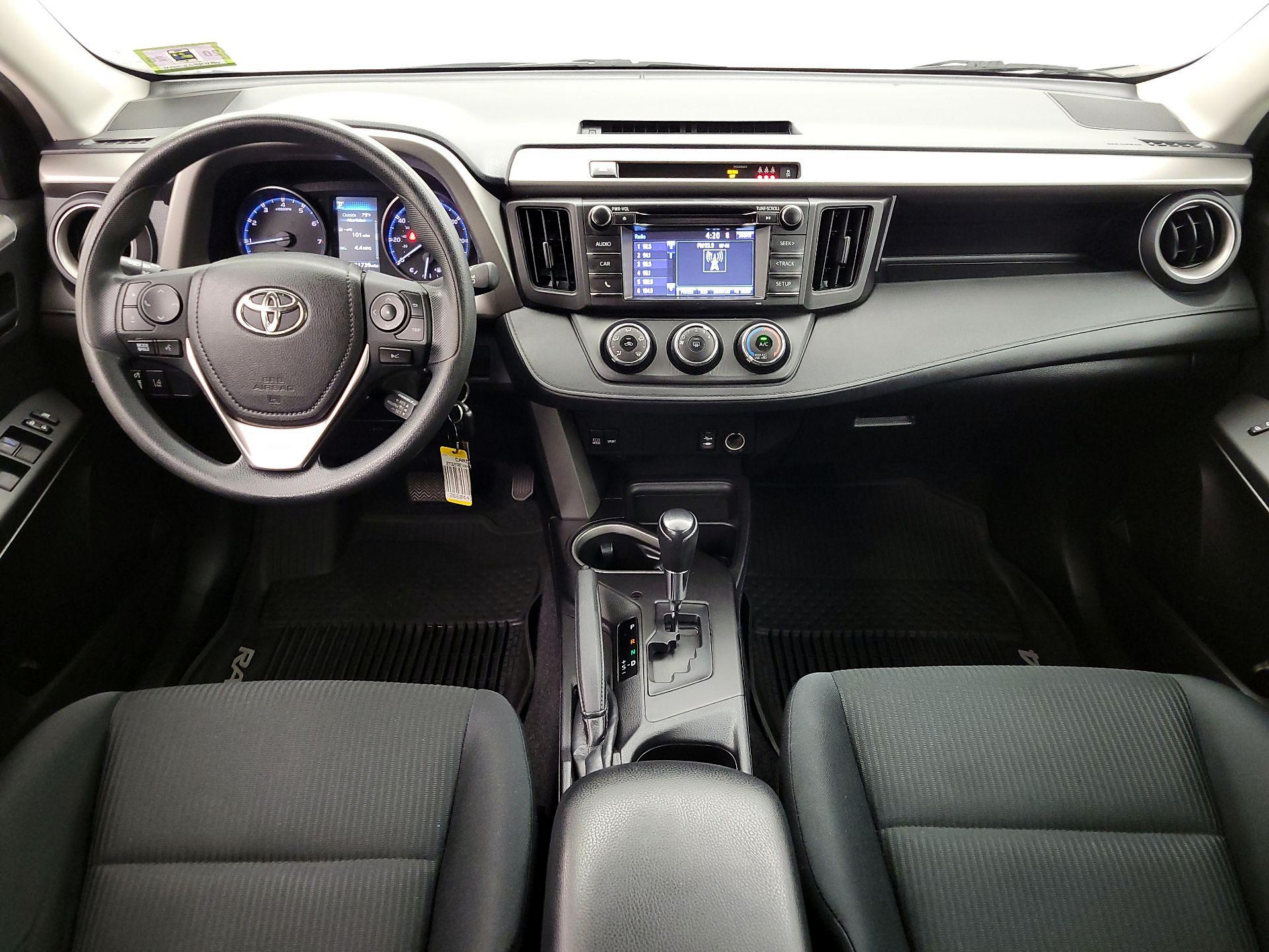 Thumbnail: 2017 Toyota RAV4 - 9