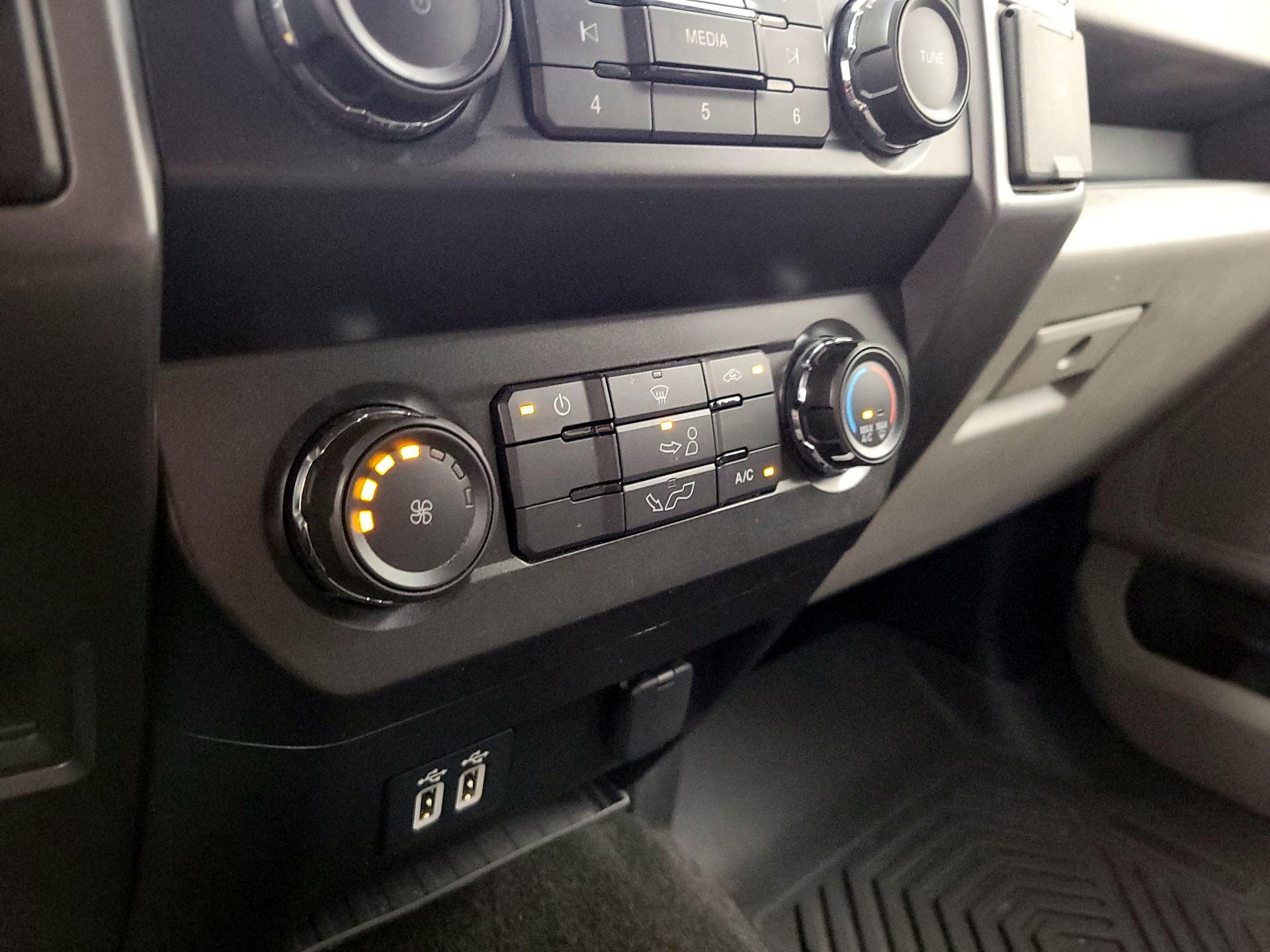 Thumbnail: 2019 Ford F-150 - 16