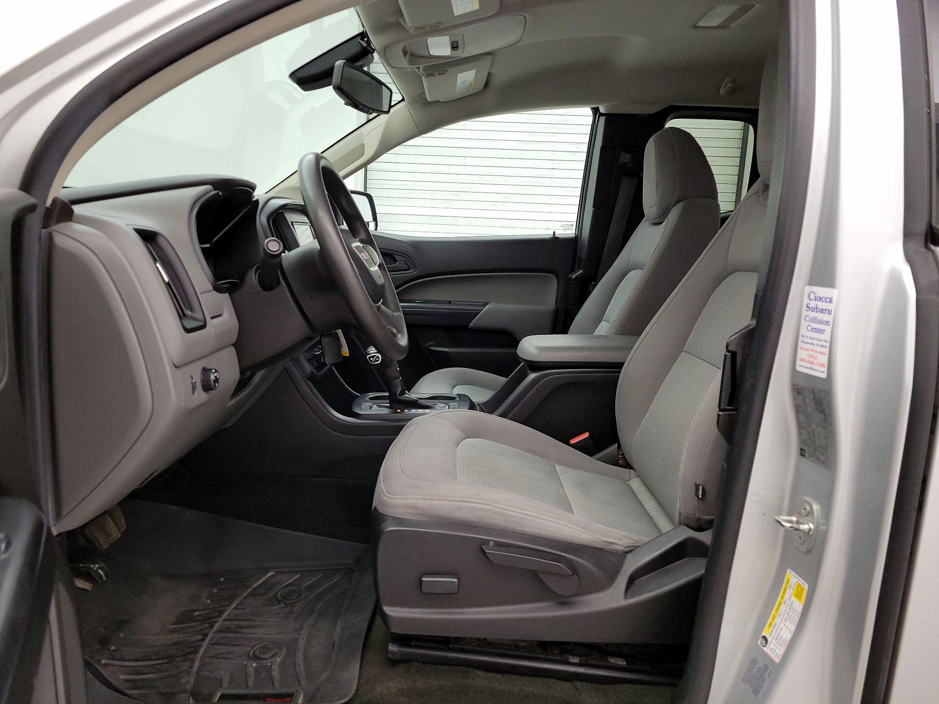 Thumbnail: 2016 GMC Canyon - 11