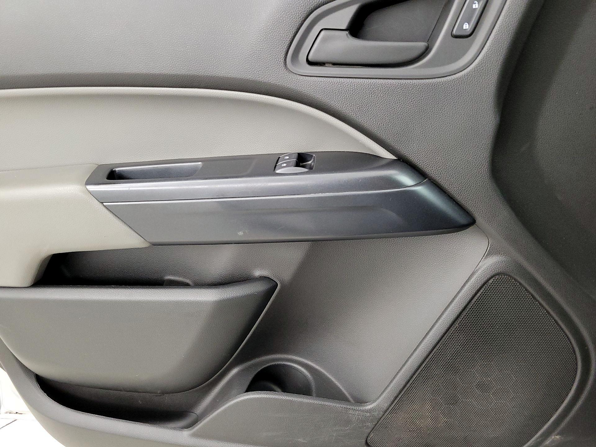 Thumbnail: 2016 GMC Canyon - 12