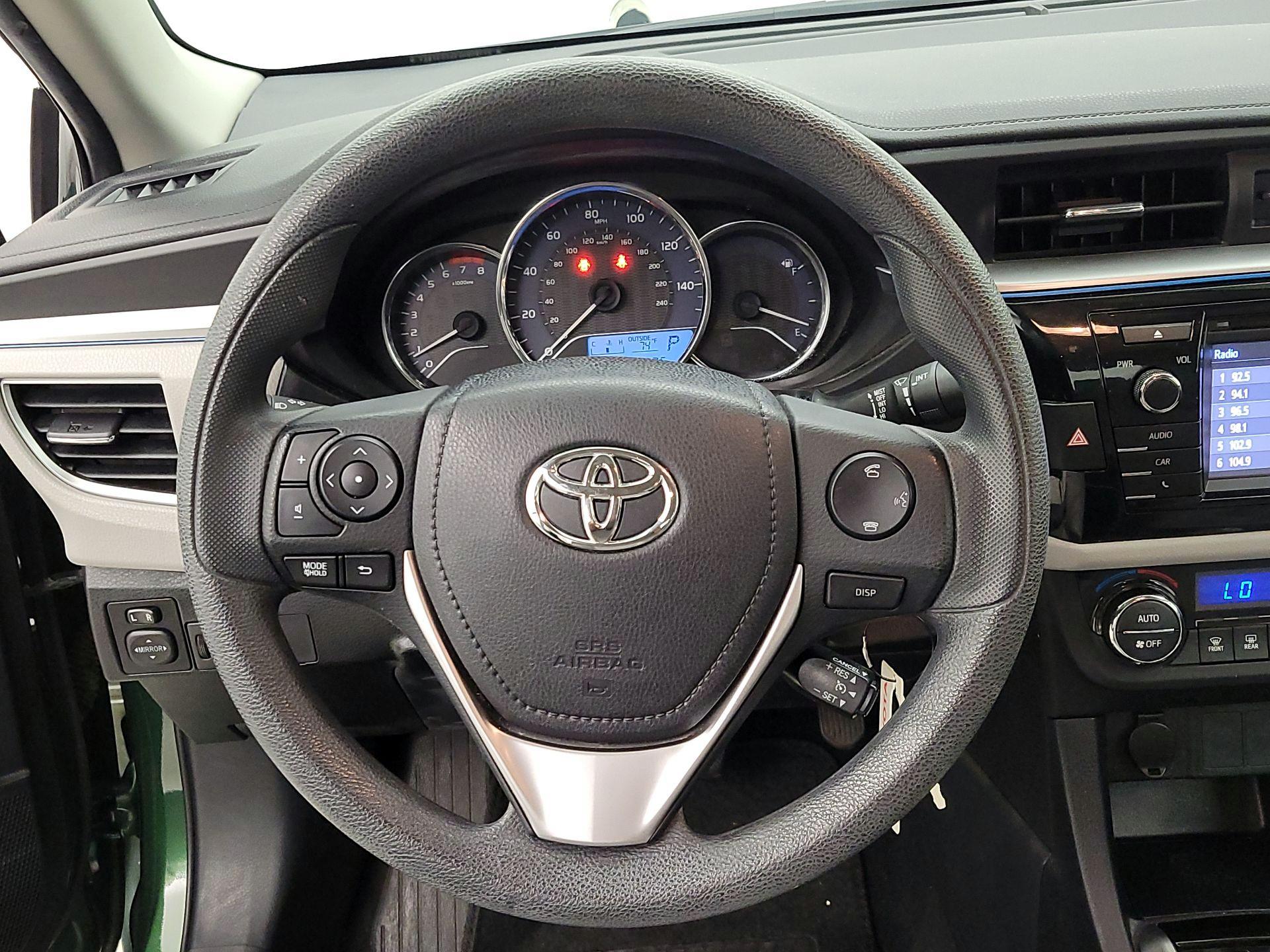 Thumbnail: 2014 Toyota Corolla - 10