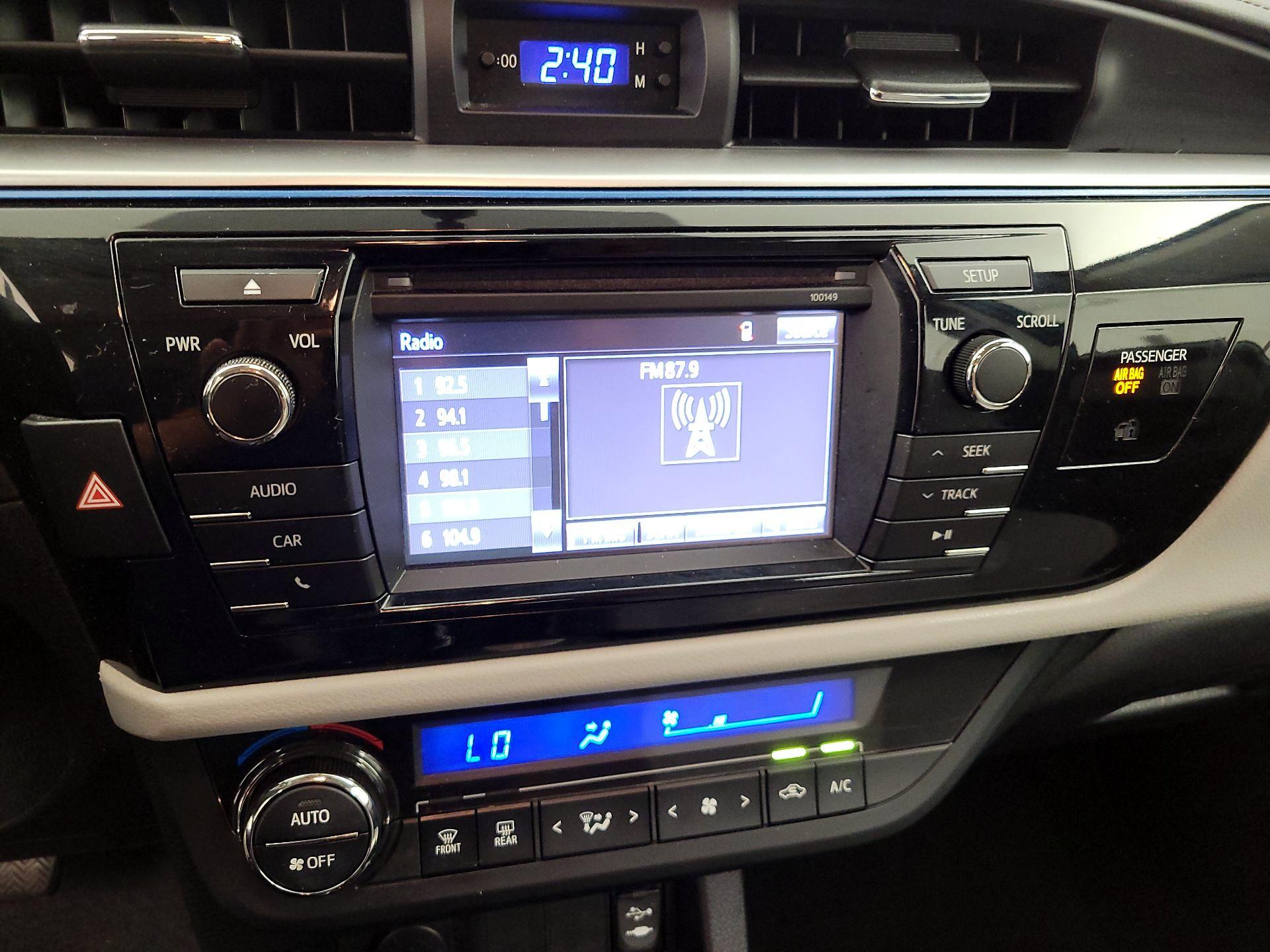 Thumbnail: 2014 Toyota Corolla - 15