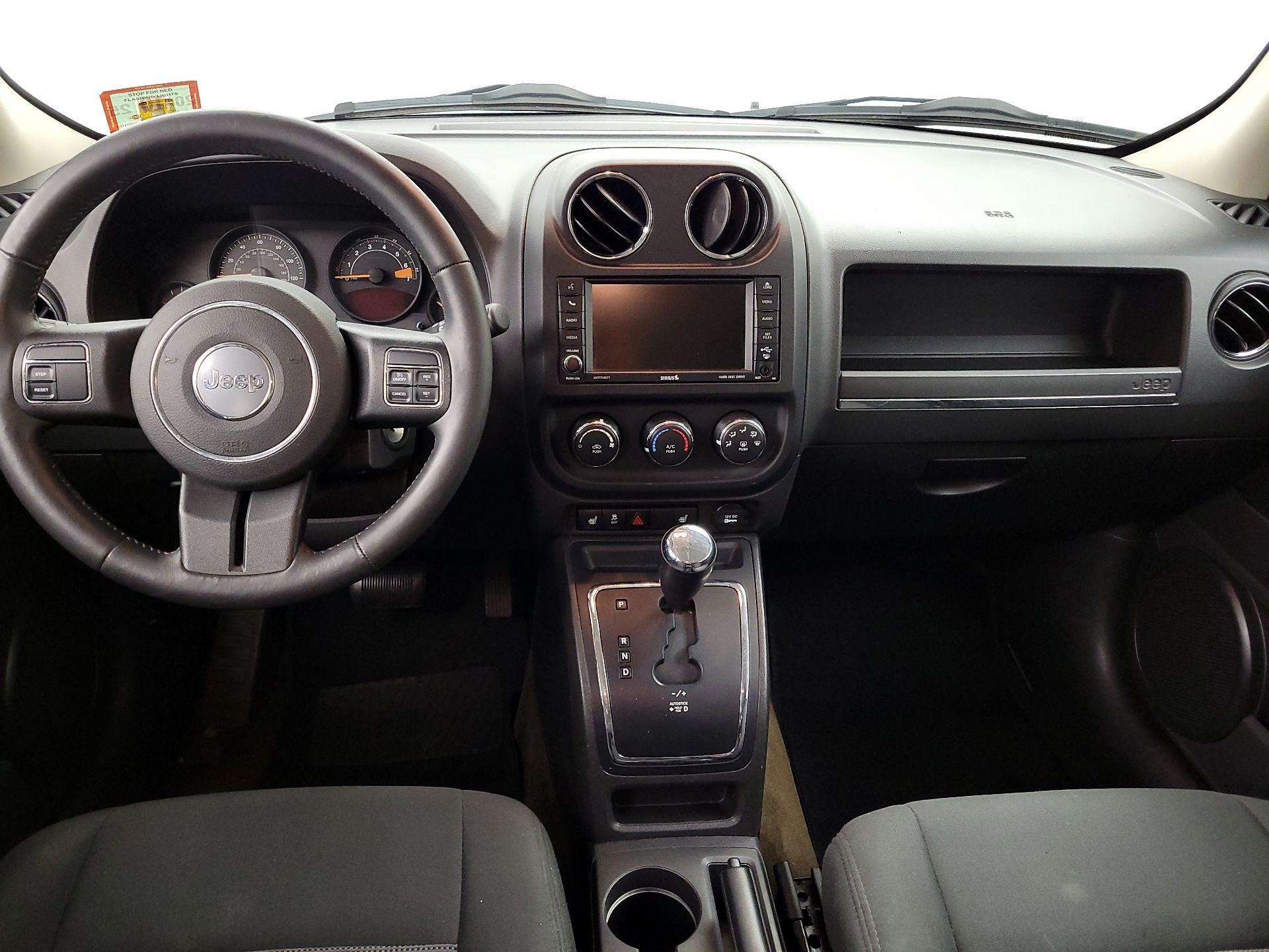 Thumbnail: 2014 Jeep Patriot - 9