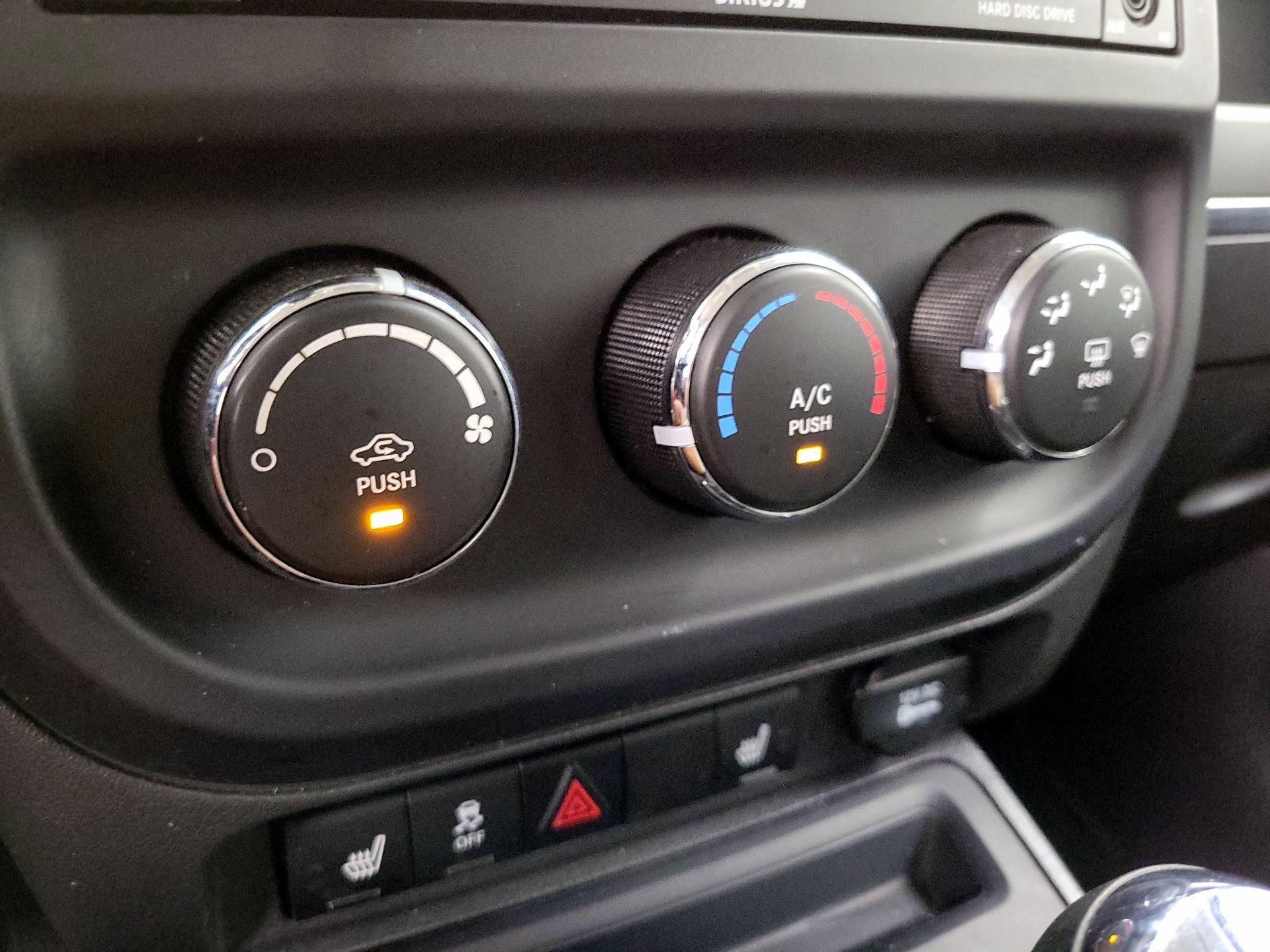 Thumbnail: 2014 Jeep Patriot - 14