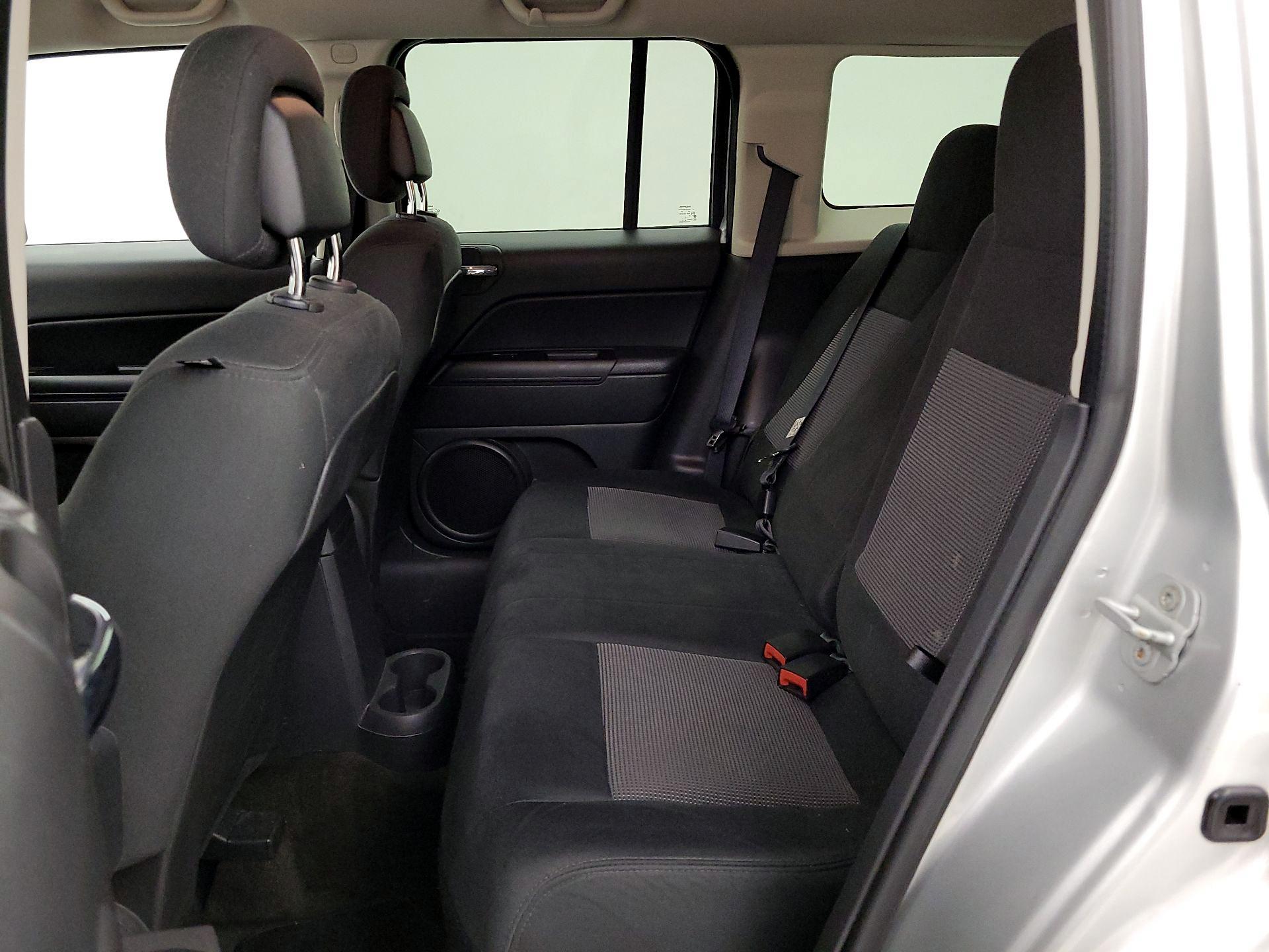 Thumbnail: 2014 Jeep Patriot - 16