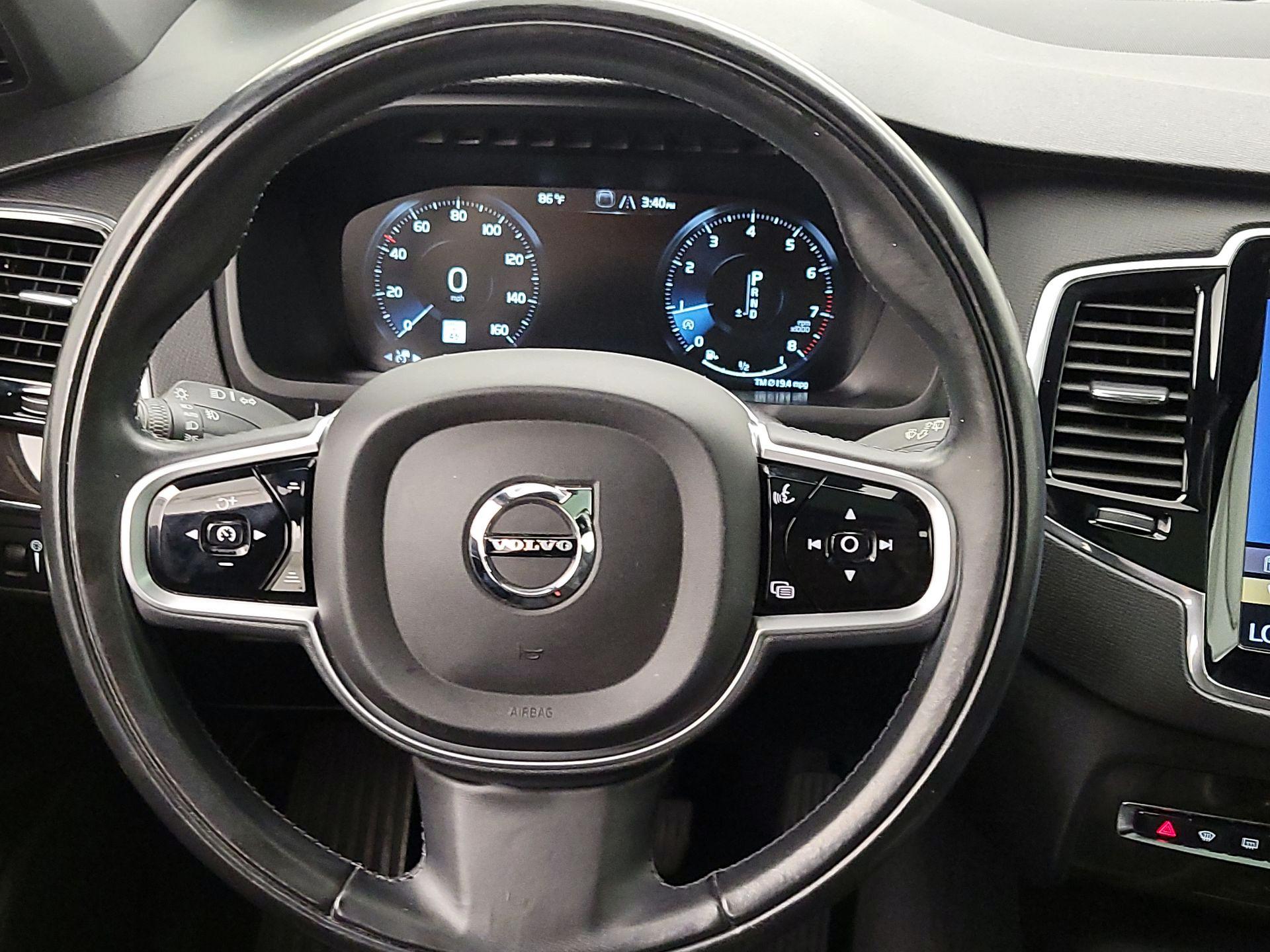 Thumbnail: 2018 Volvo XC90 - 10