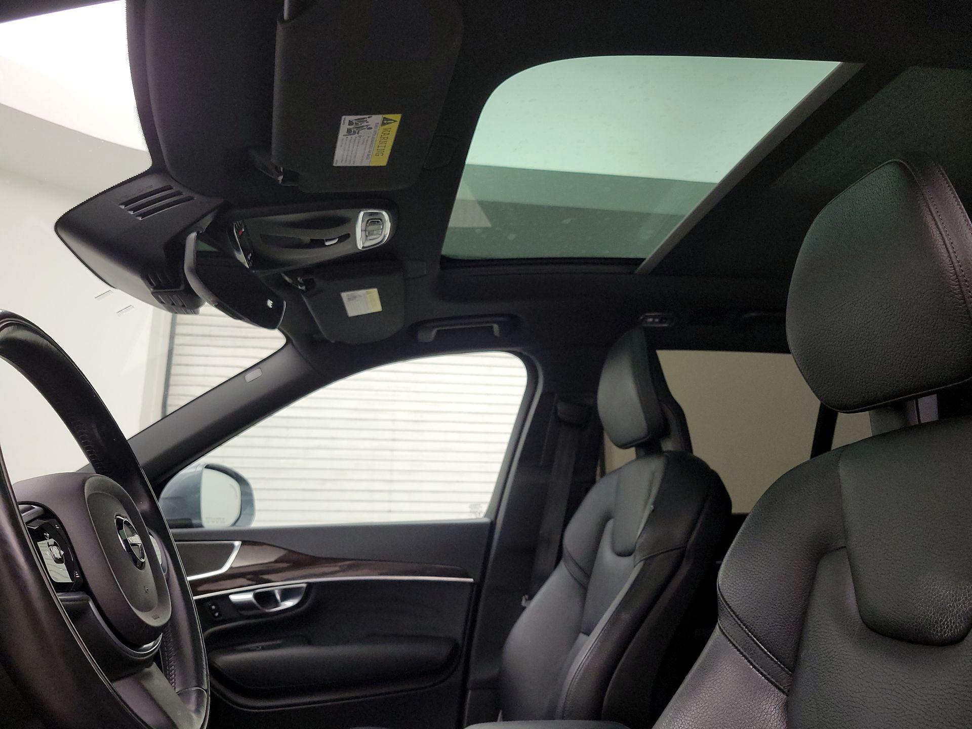 Thumbnail: 2018 Volvo XC90 - 20
