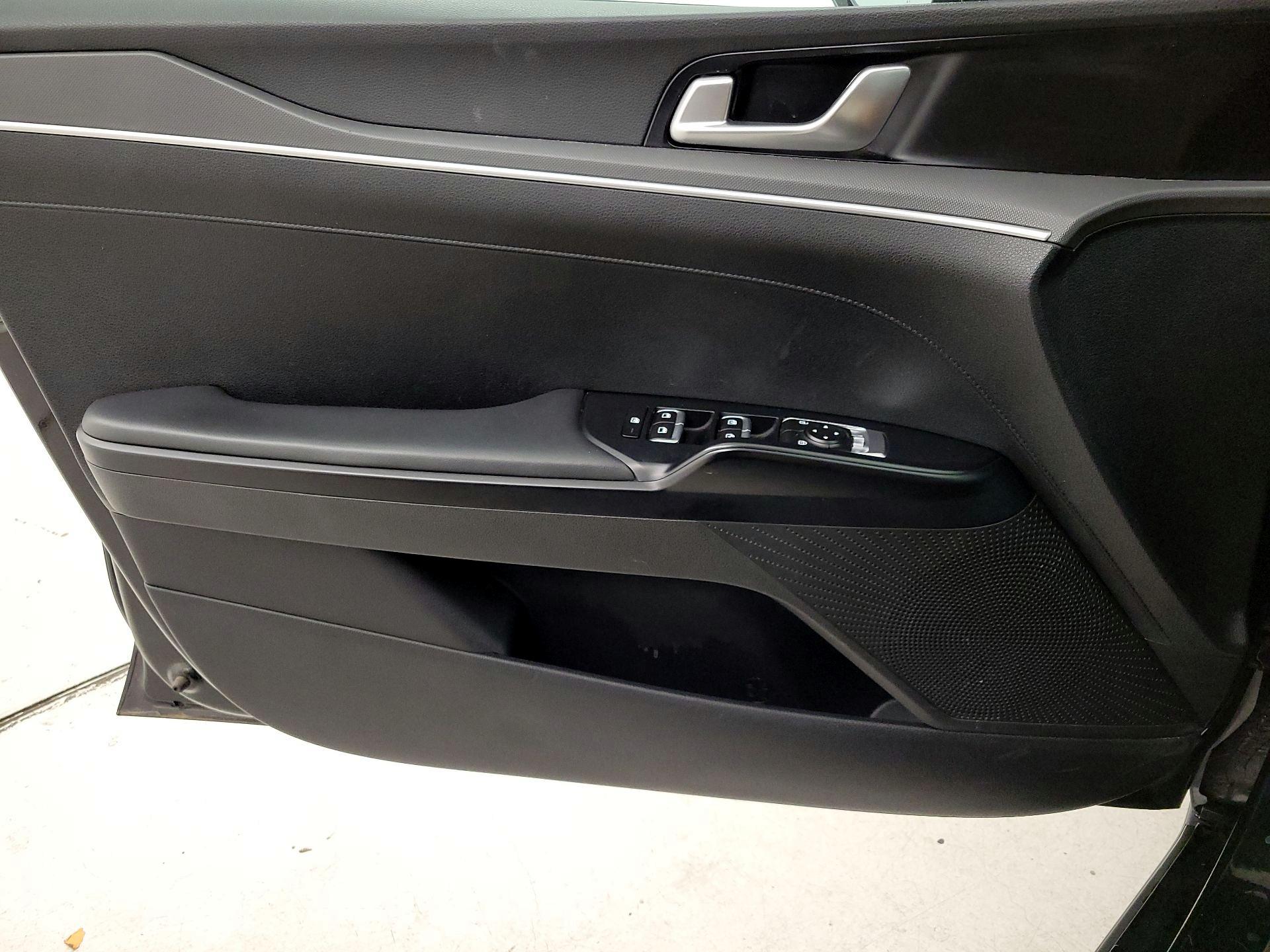 Thumbnail: 2021 Kia K5 - 12