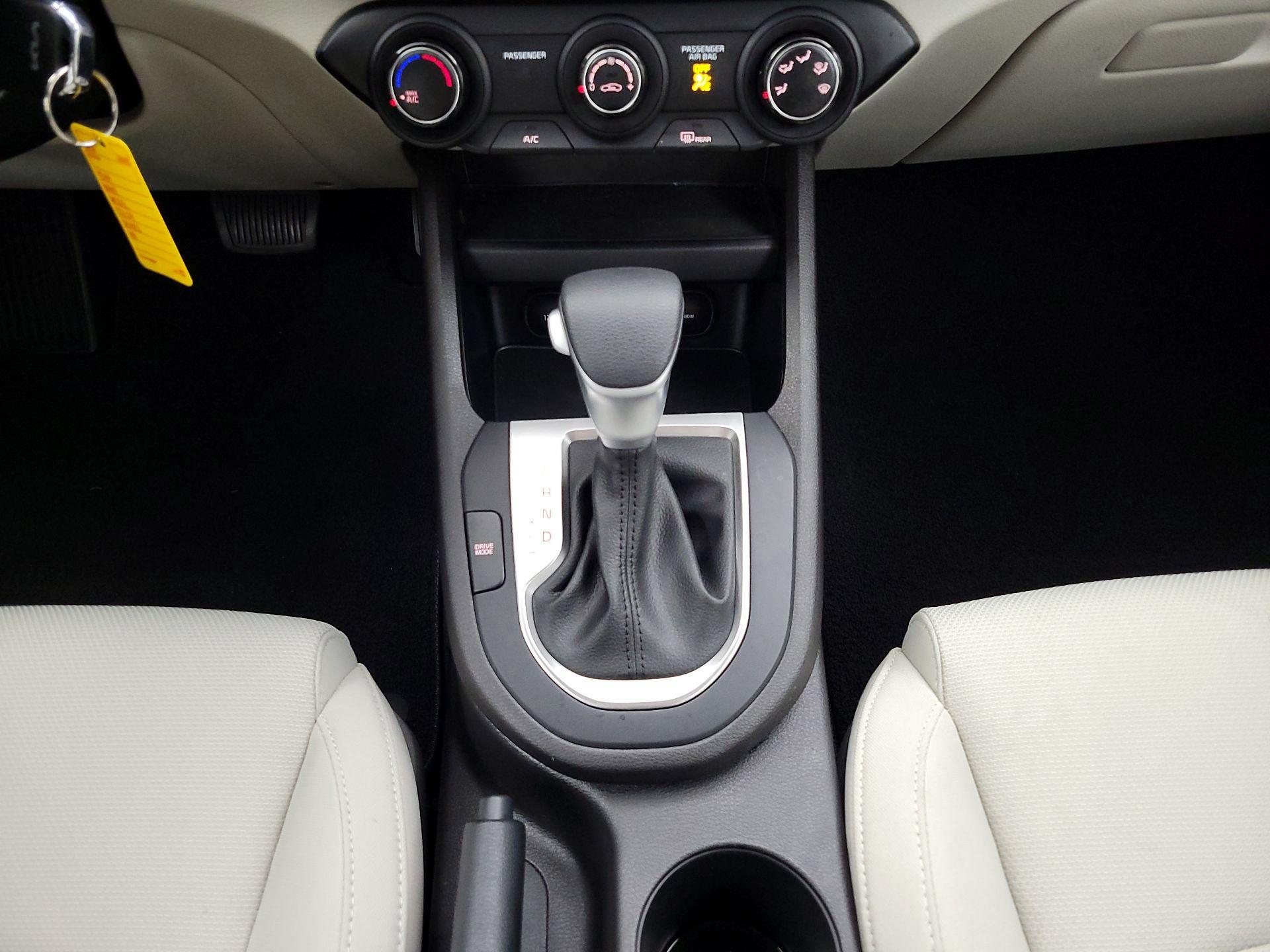 Thumbnail: 2023 Kia Forte - 17