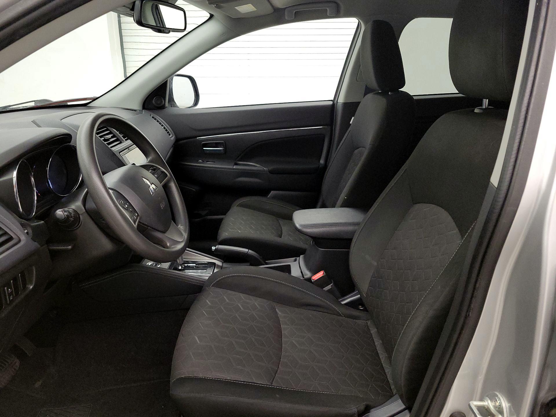 Thumbnail: 2022 Mitsubishi Outlander Sport - 11