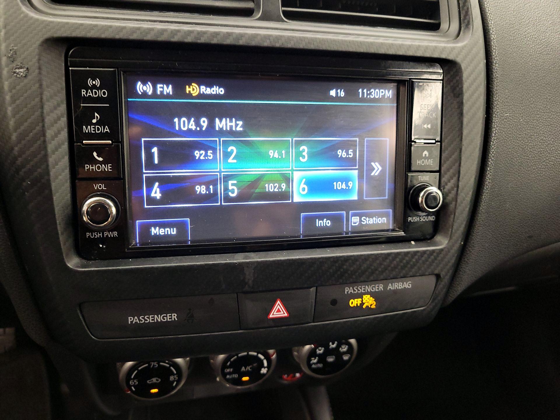 Thumbnail: 2022 Mitsubishi Outlander Sport - 15