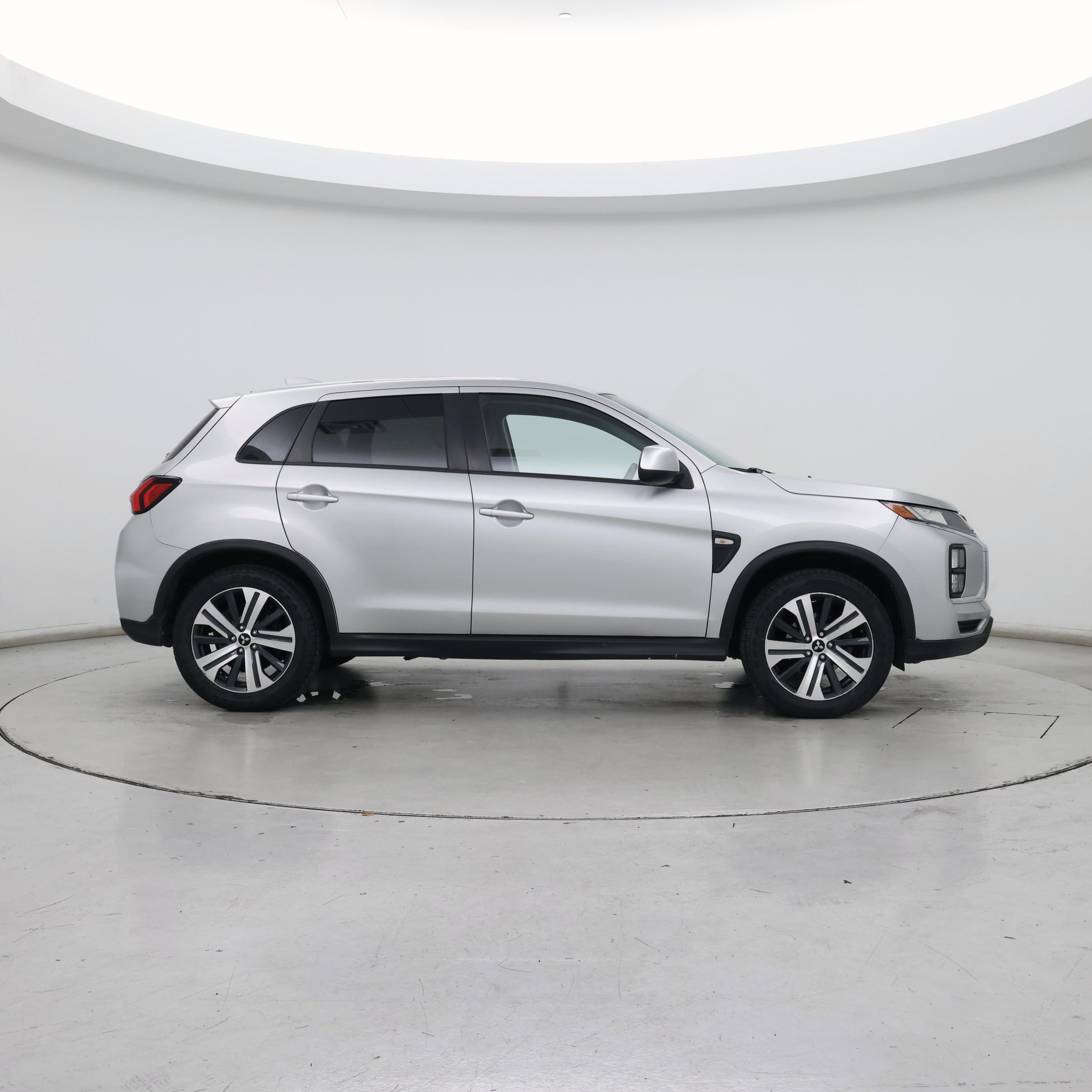 Thumbnail: 2022 Mitsubishi Outlander Sport - 7