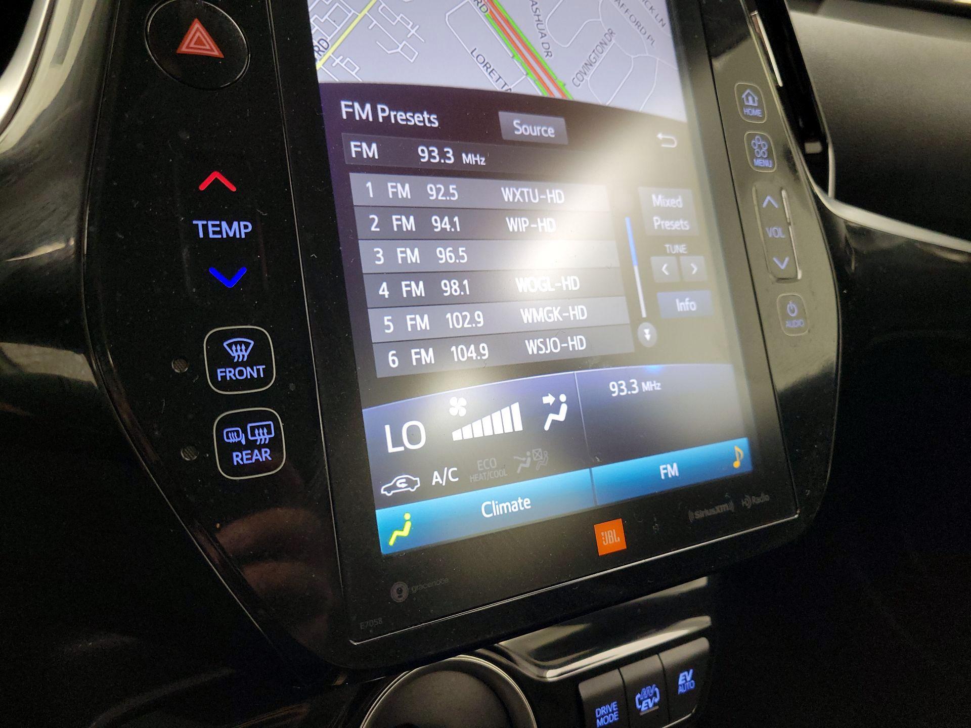 Thumbnail: 2021 Toyota Prius Prime - 16