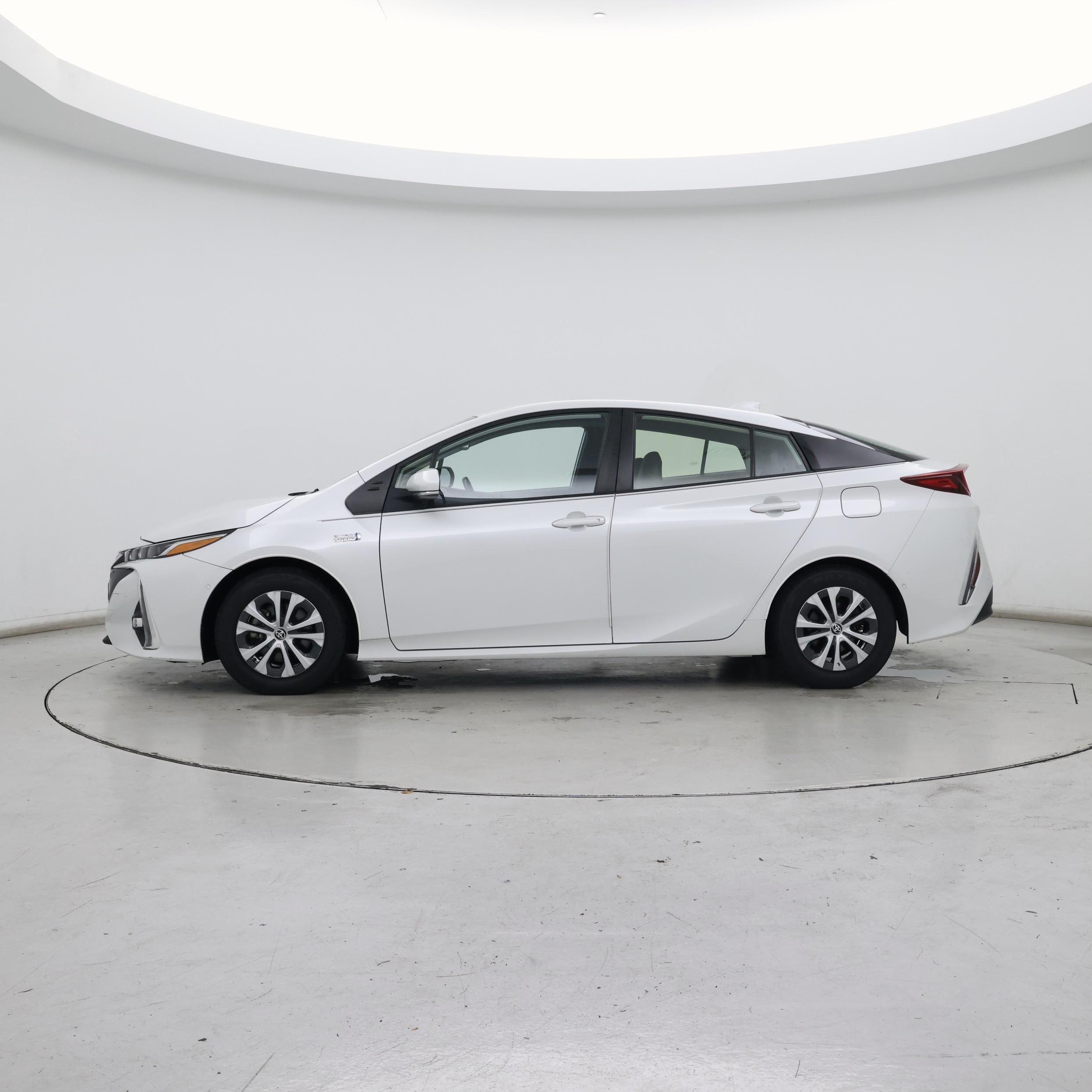 Thumbnail: 2021 Toyota Prius Prime - 3