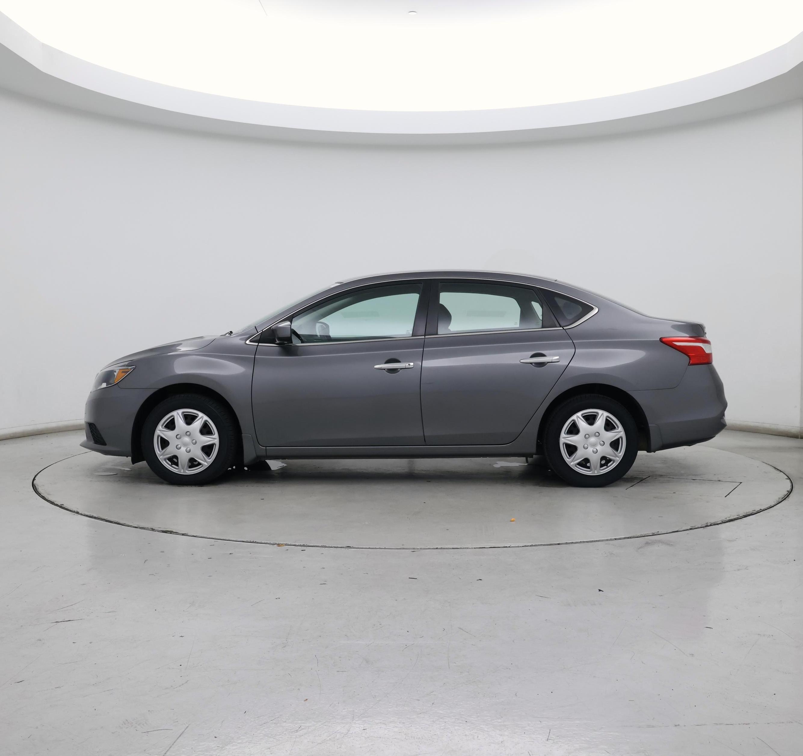Thumbnail: 2017 Nissan Sentra - 3
