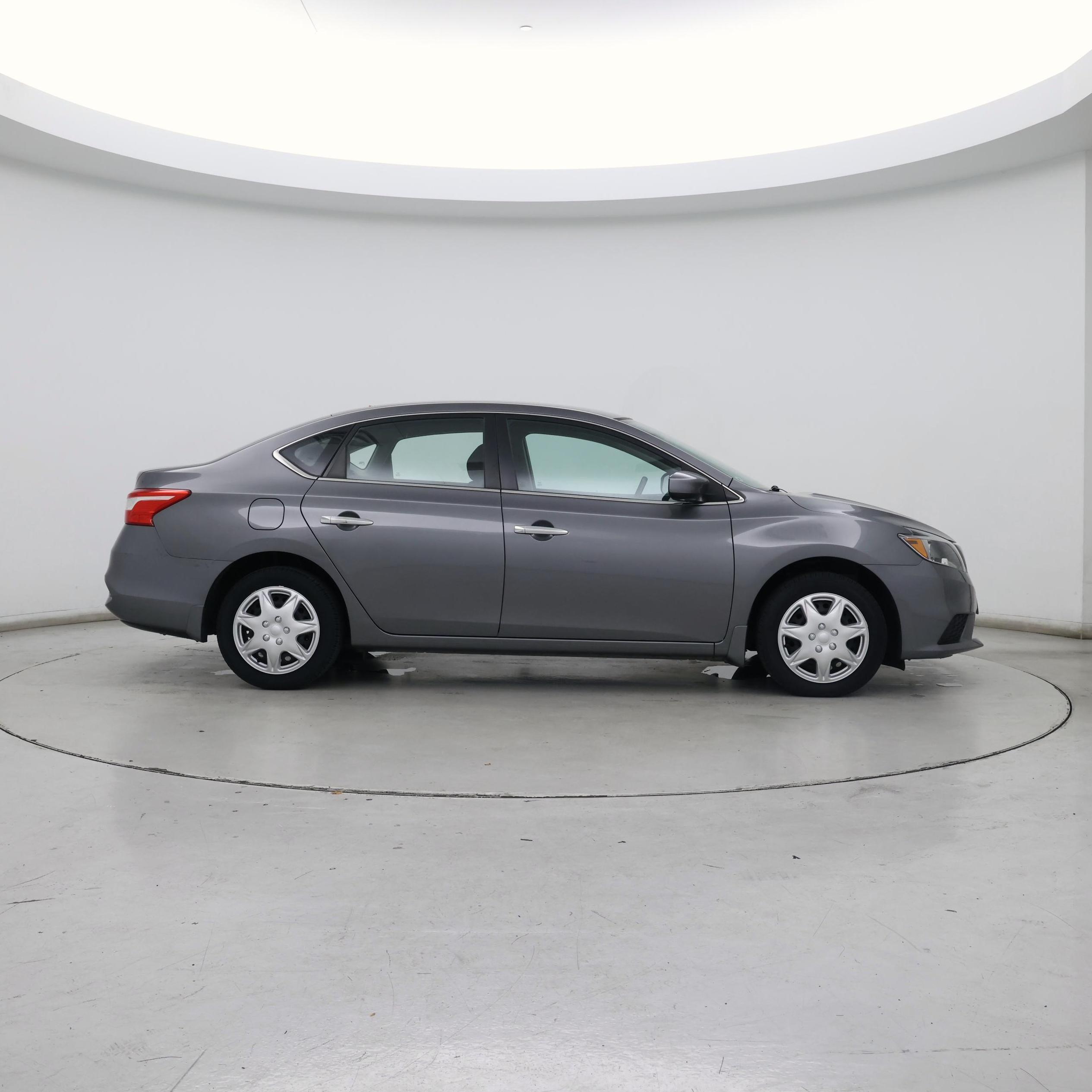 Thumbnail: 2017 Nissan Sentra - 7