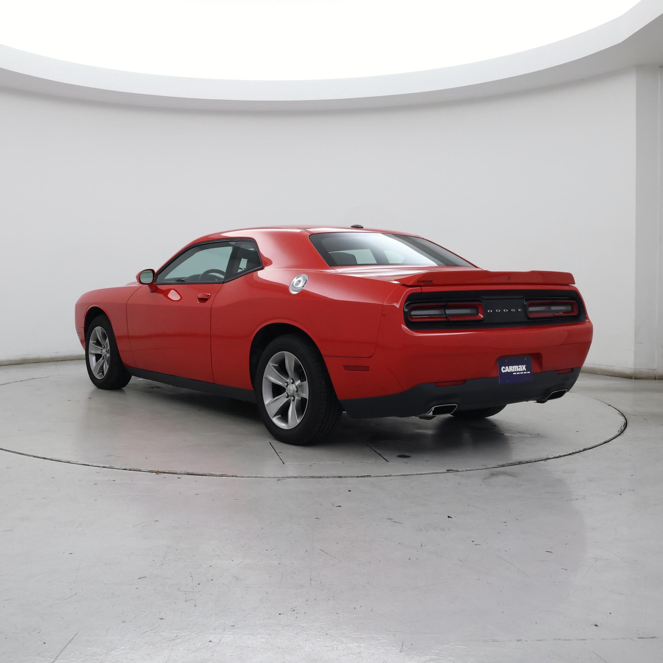 Thumbnail: 2019 Dodge Challenger - 2