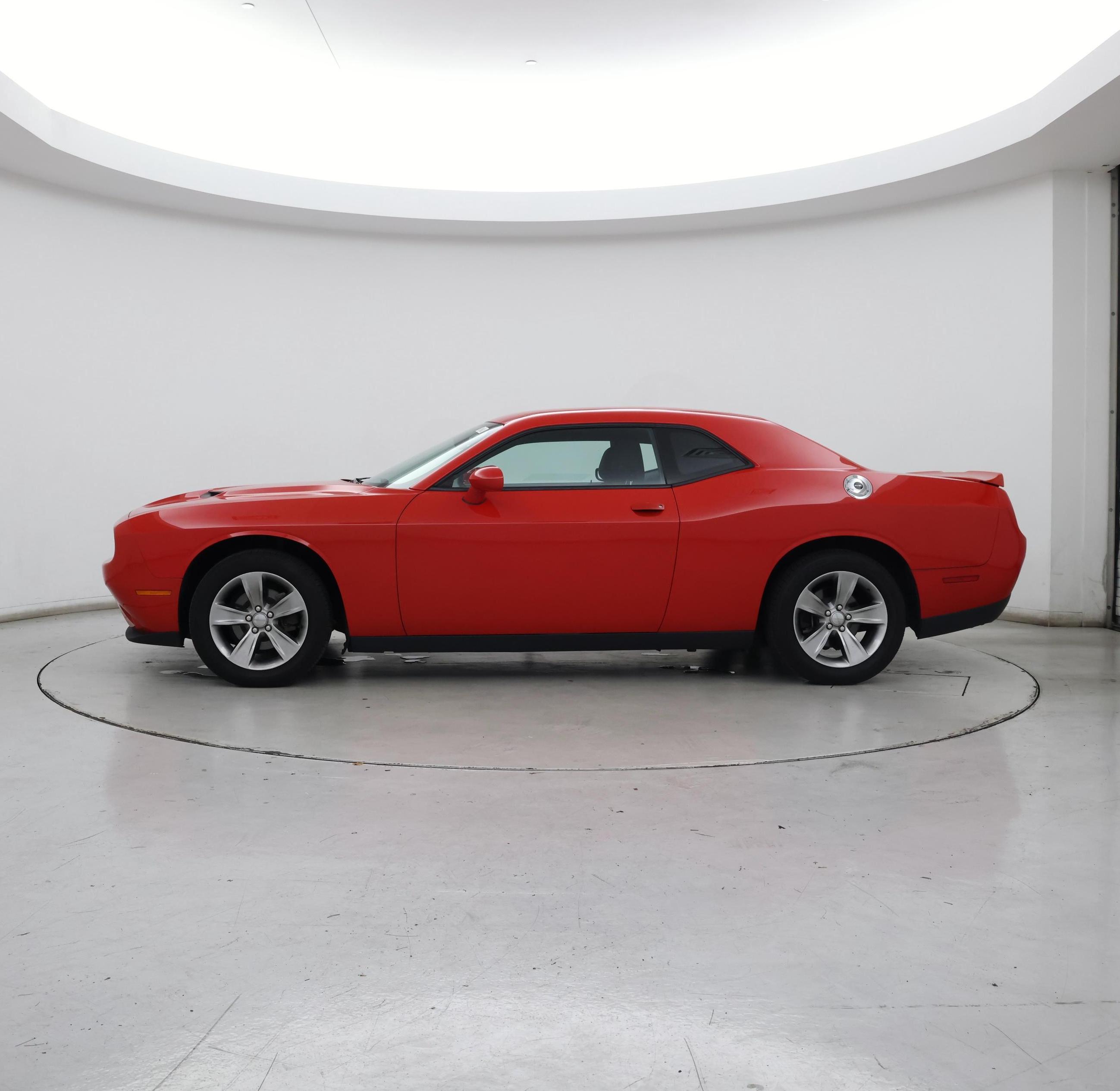 Thumbnail: 2019 Dodge Challenger - 3