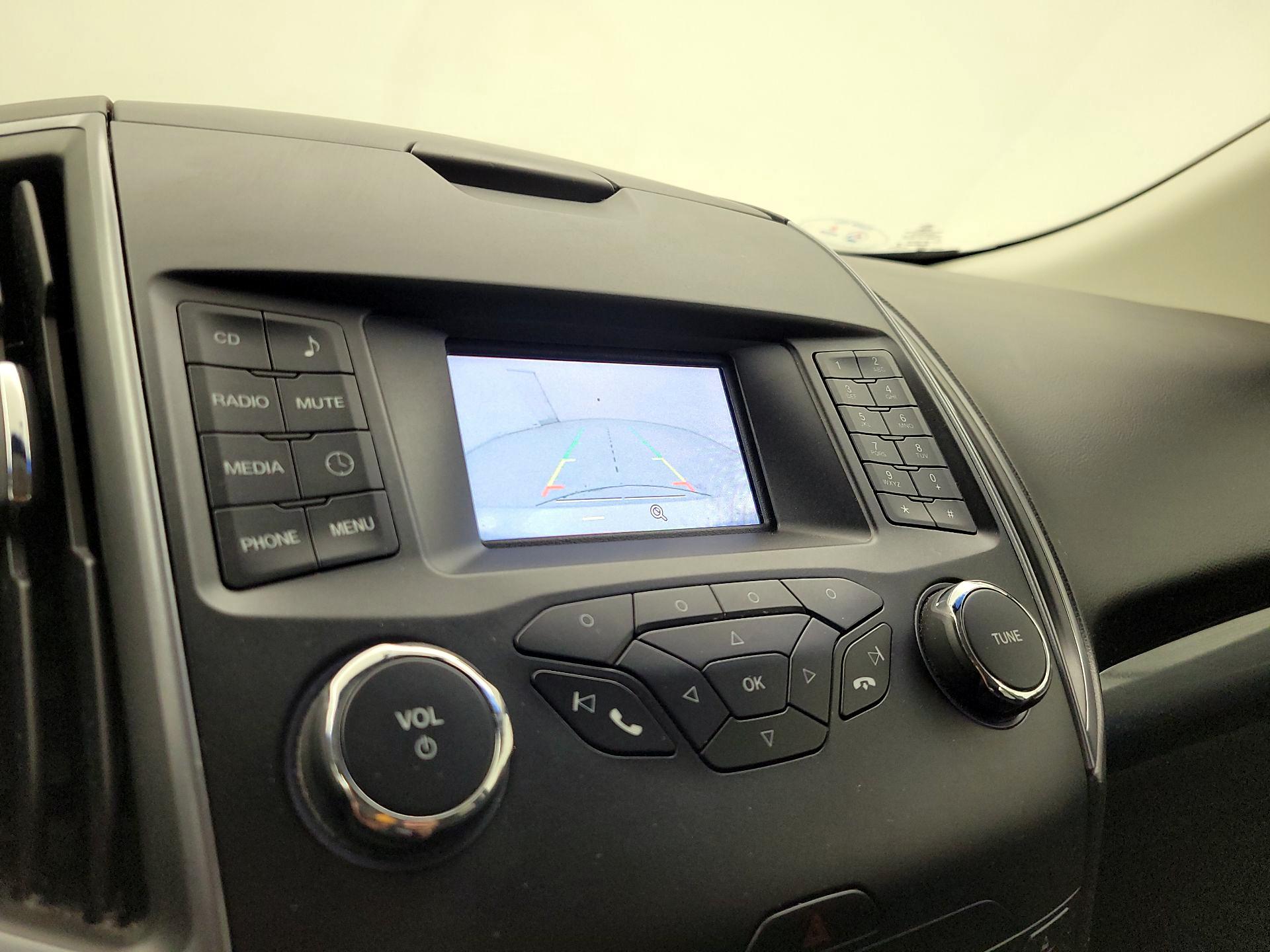 Thumbnail: 2016 Ford Edge - 14