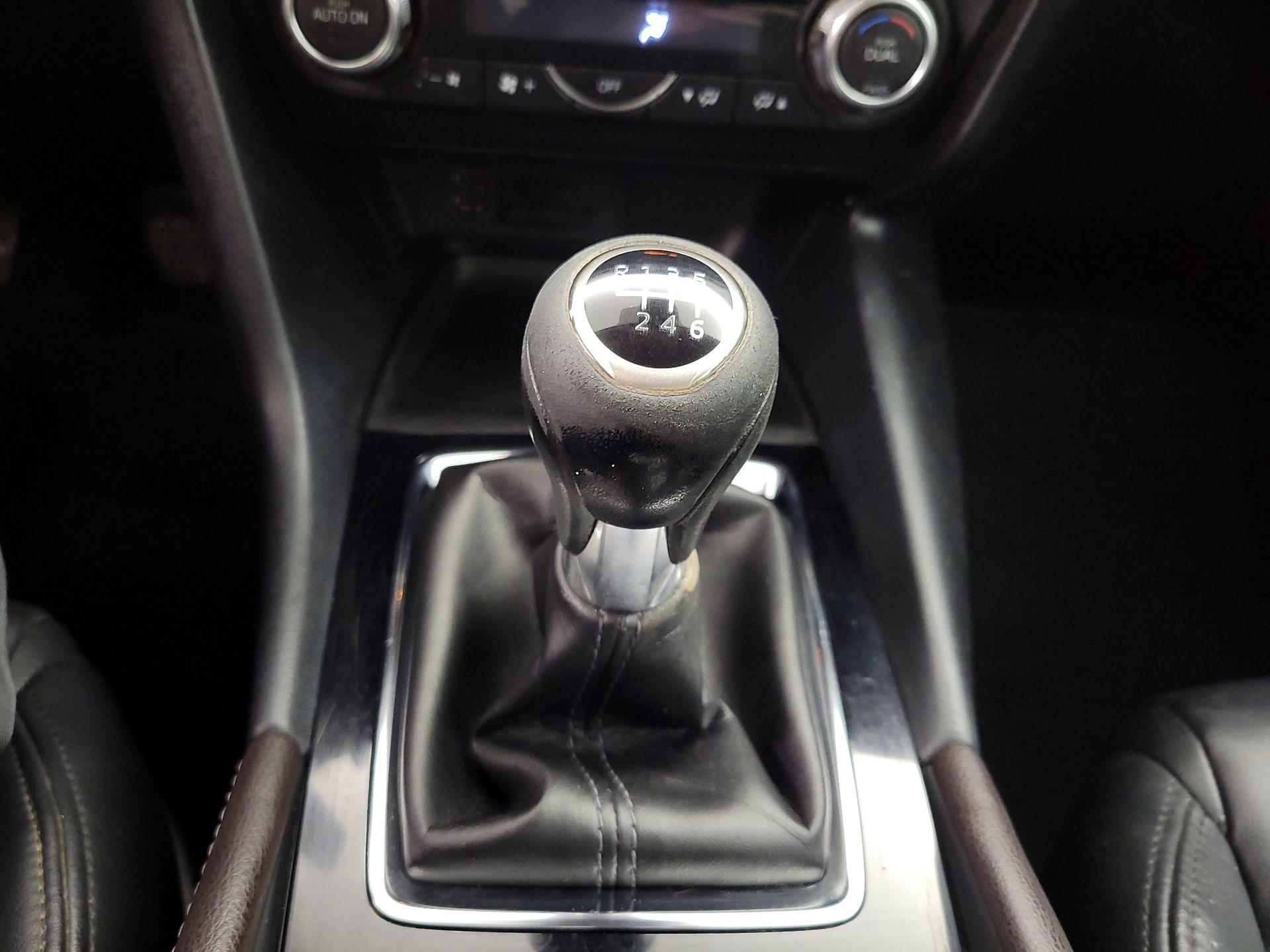 Thumbnail: 2018 Mazda Mazda3 - 17