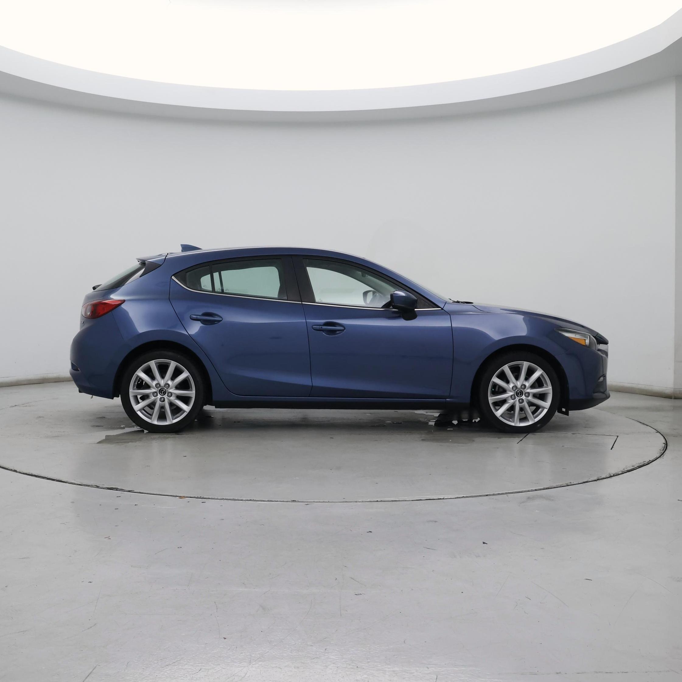 Thumbnail: 2018 Mazda Mazda3 - 7
