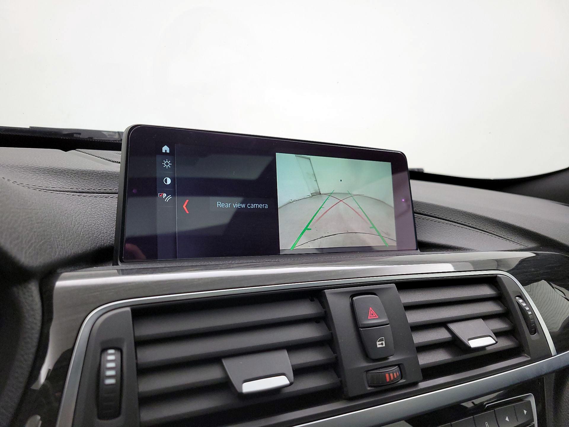 Thumbnail: 2018 BMW 3 Series - 15