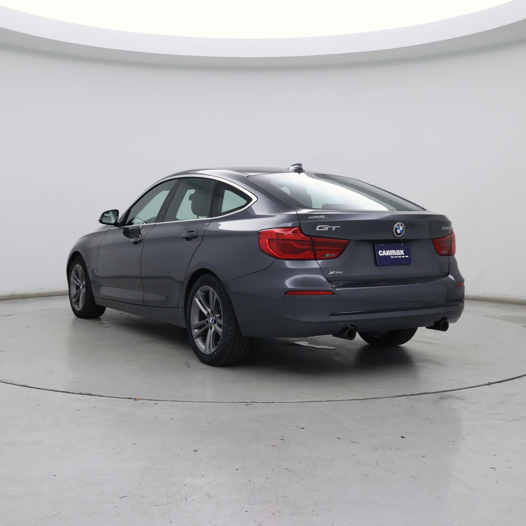Thumbnail: 2018 BMW 3 Series - 2