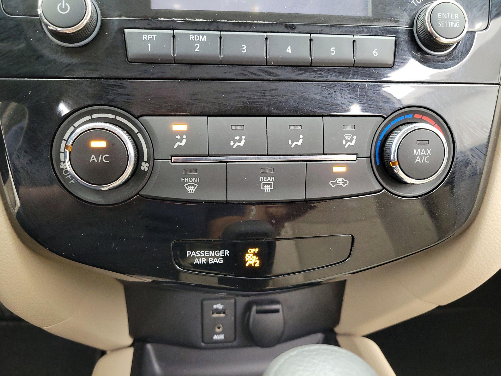 Thumbnail: 2016 Nissan Rogue - 16