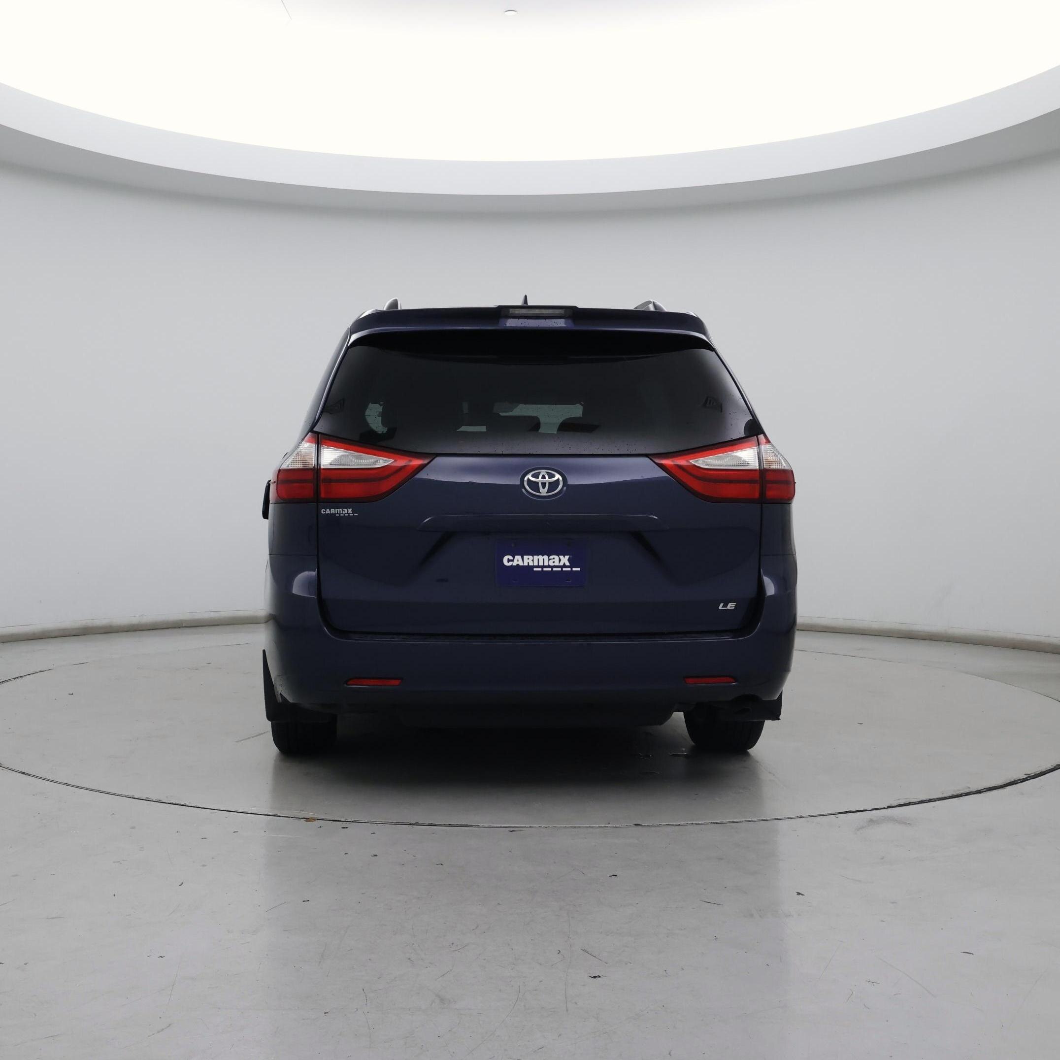 Thumbnail: 2018 Toyota Sienna - 6