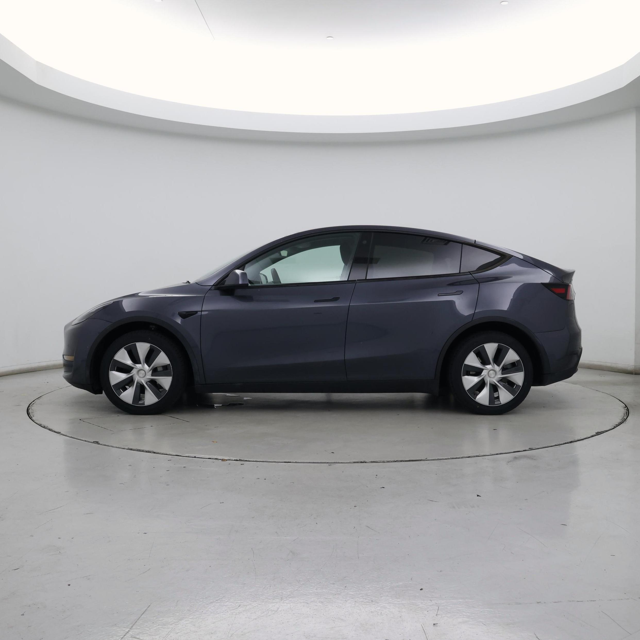 Thumbnail: 2022 Tesla Model Y - 3