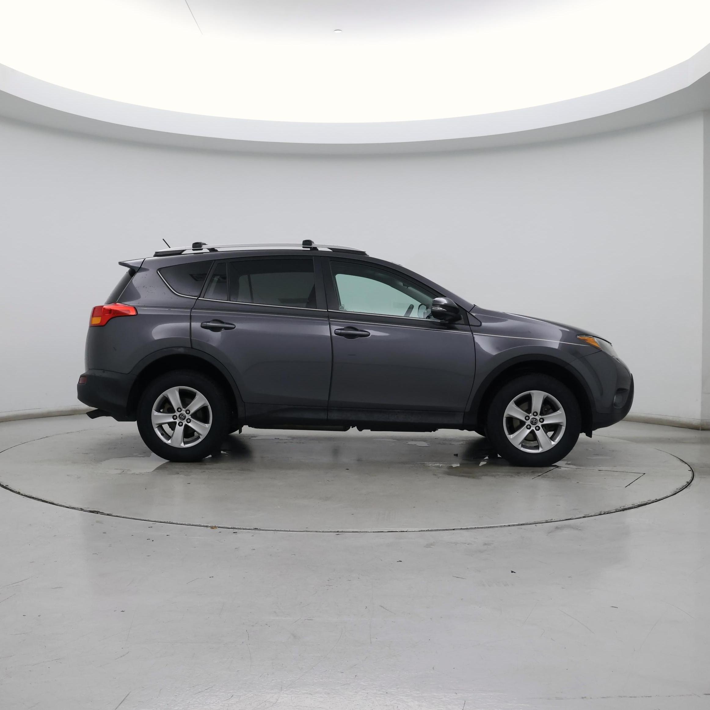Thumbnail: 2015 Toyota RAV4 - 7