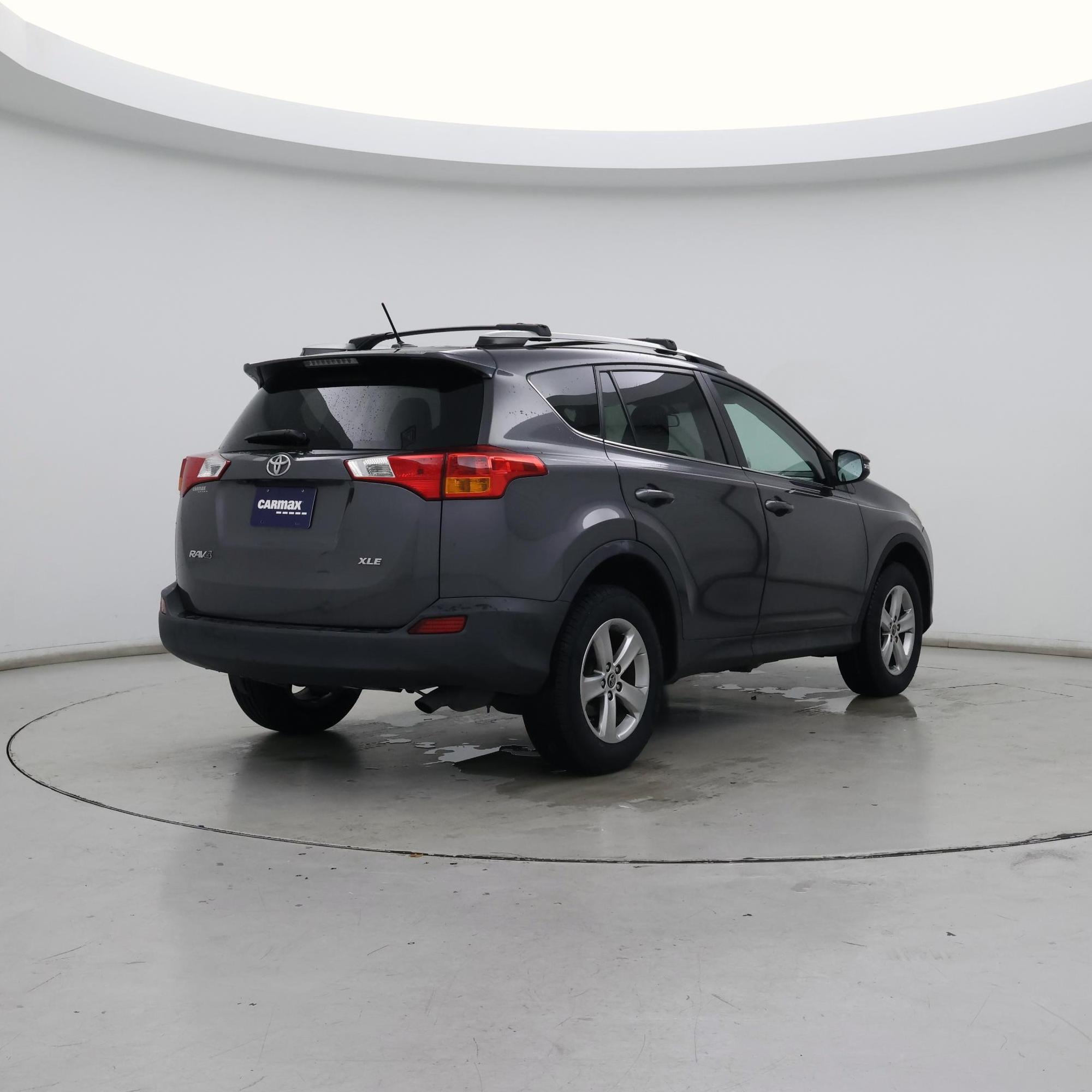 Thumbnail: 2015 Toyota RAV4 - 8