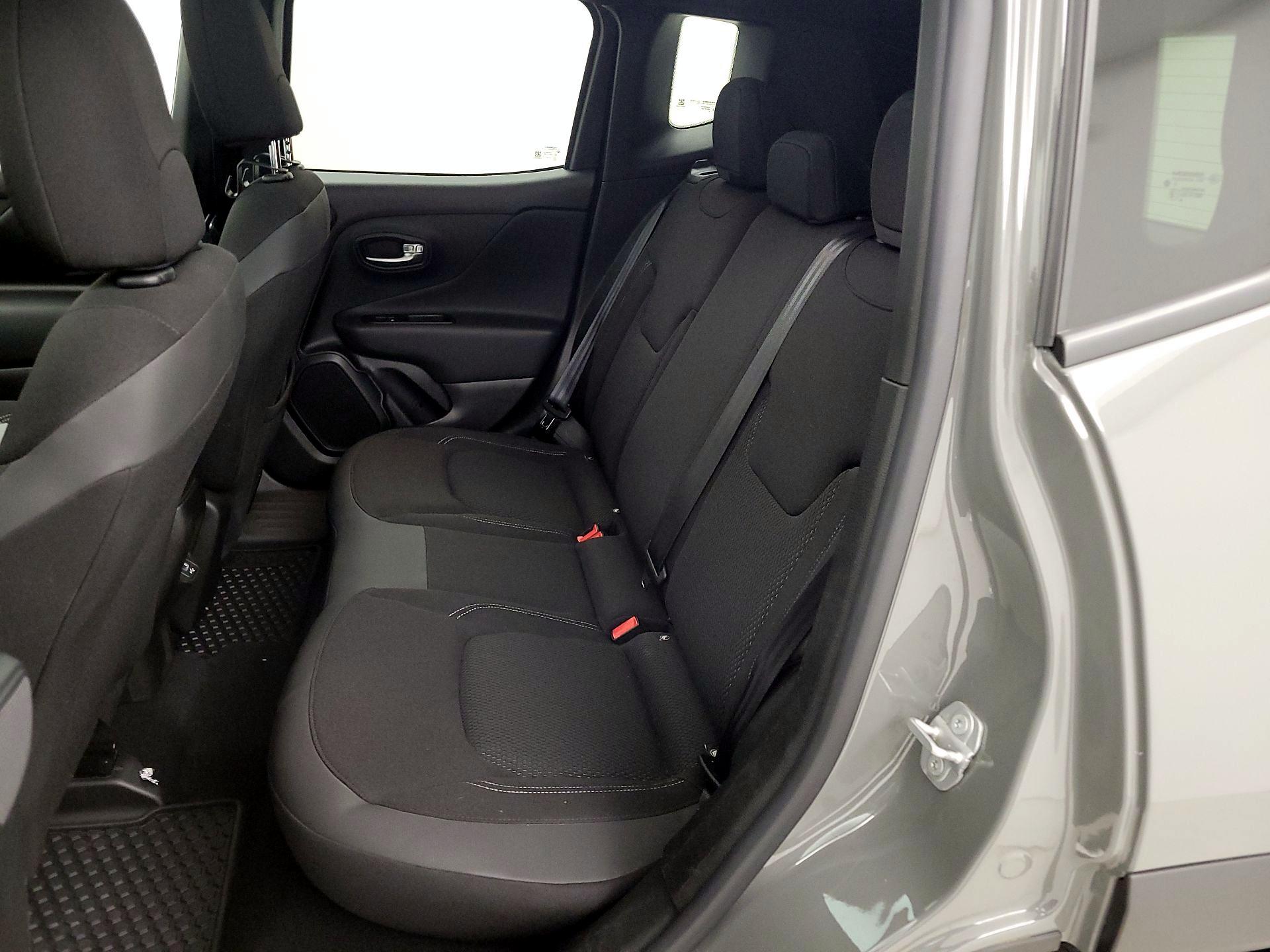 Thumbnail: 2022 Jeep Renegade - 20