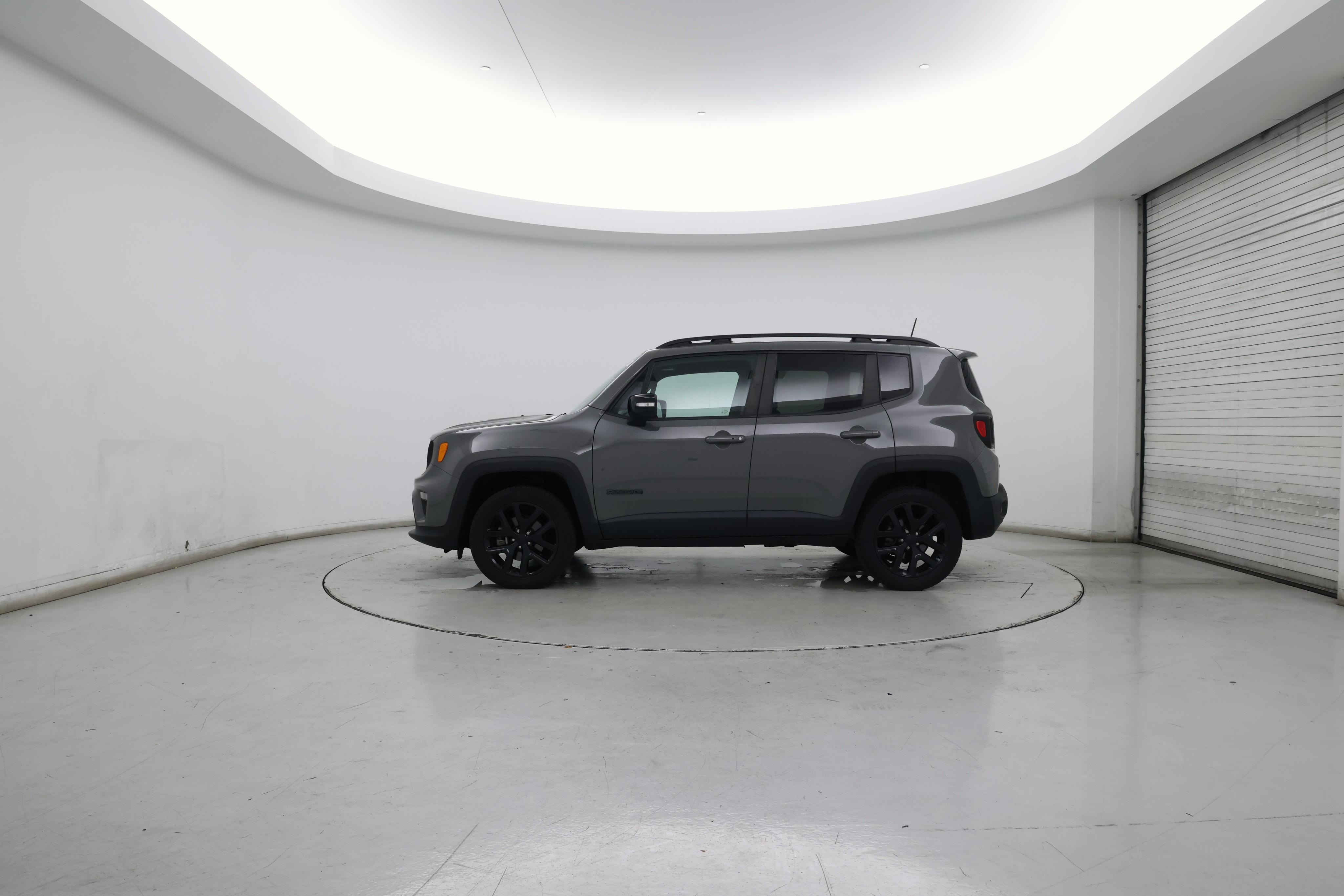 Thumbnail: 2022 Jeep Renegade - 3