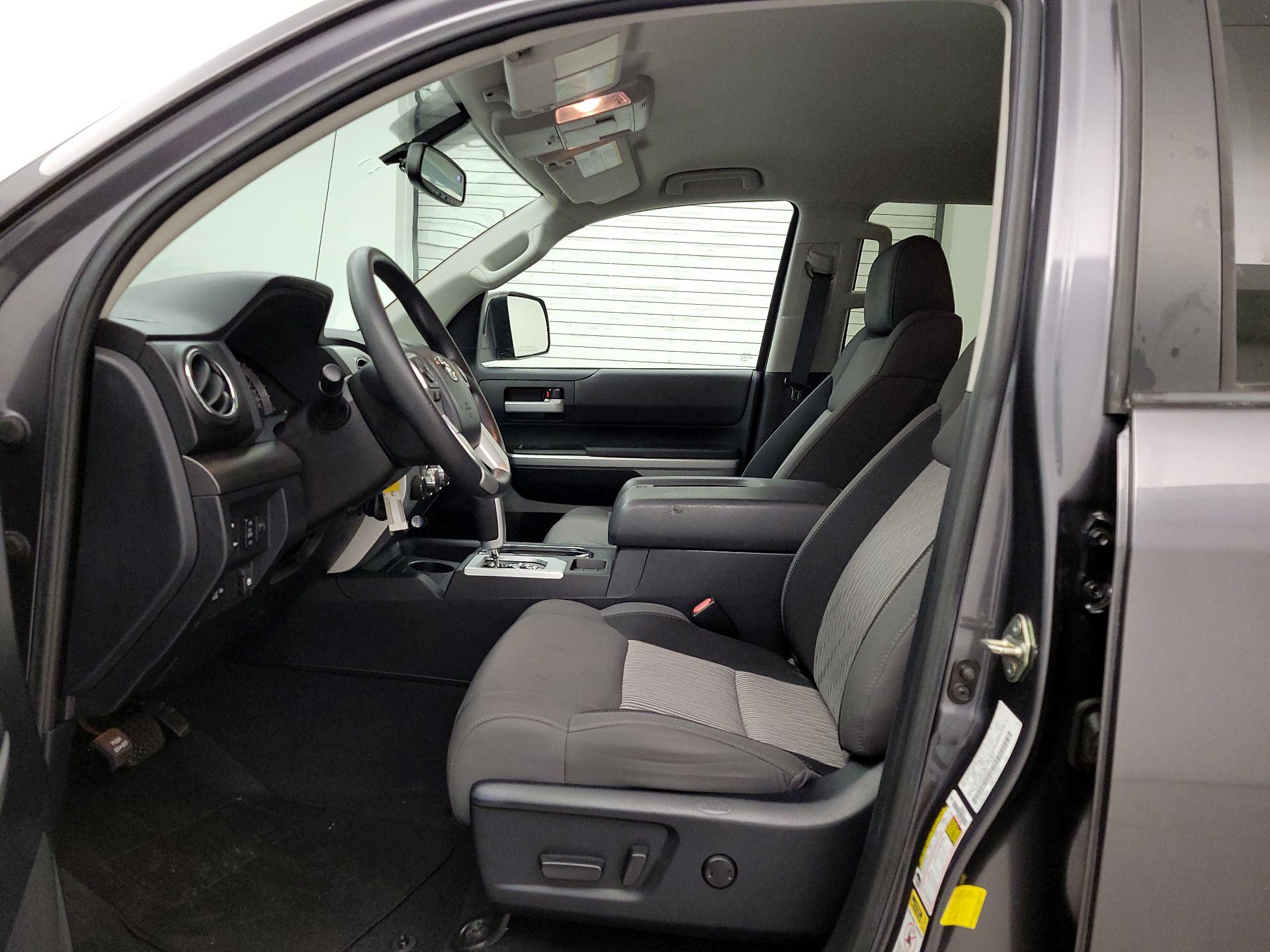 Thumbnail: 2016 Toyota Tundra - 11