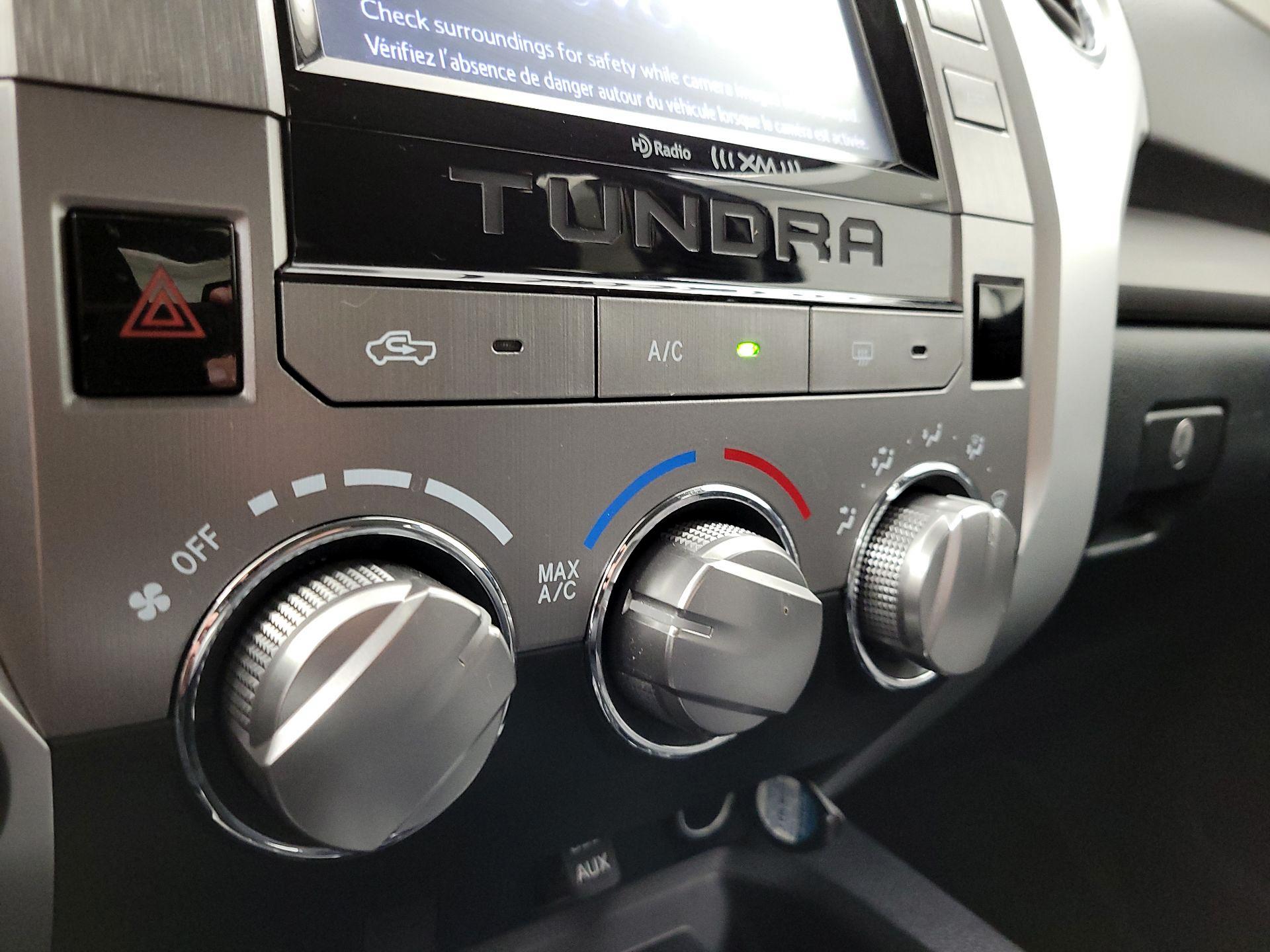 Thumbnail: 2016 Toyota Tundra - 16