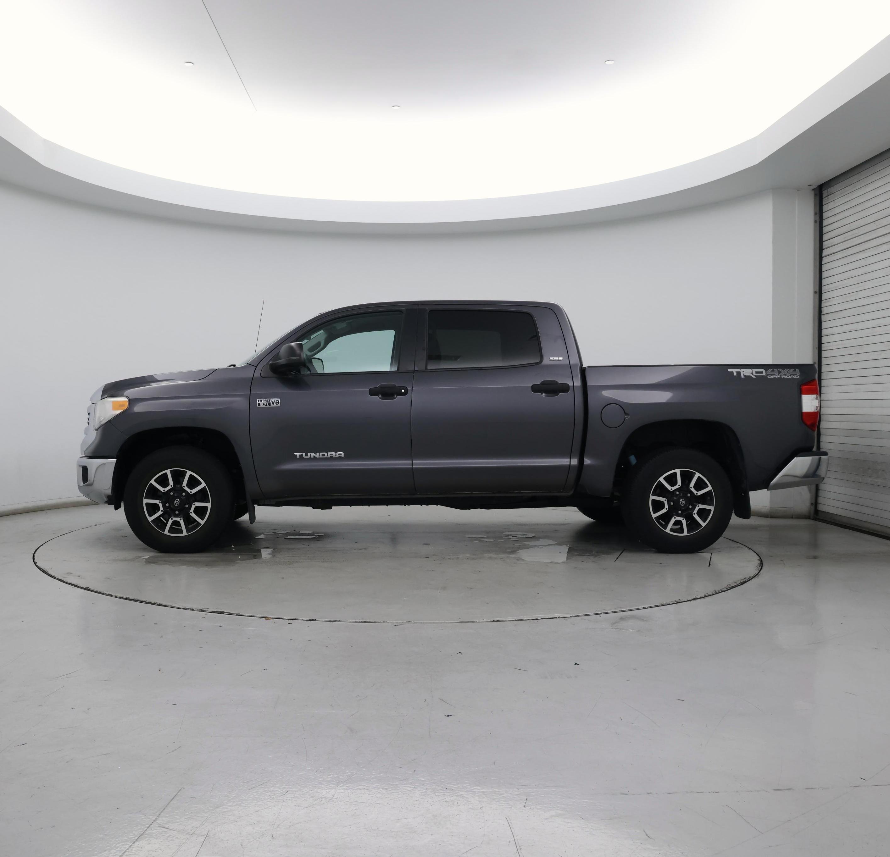 Thumbnail: 2016 Toyota Tundra - 3