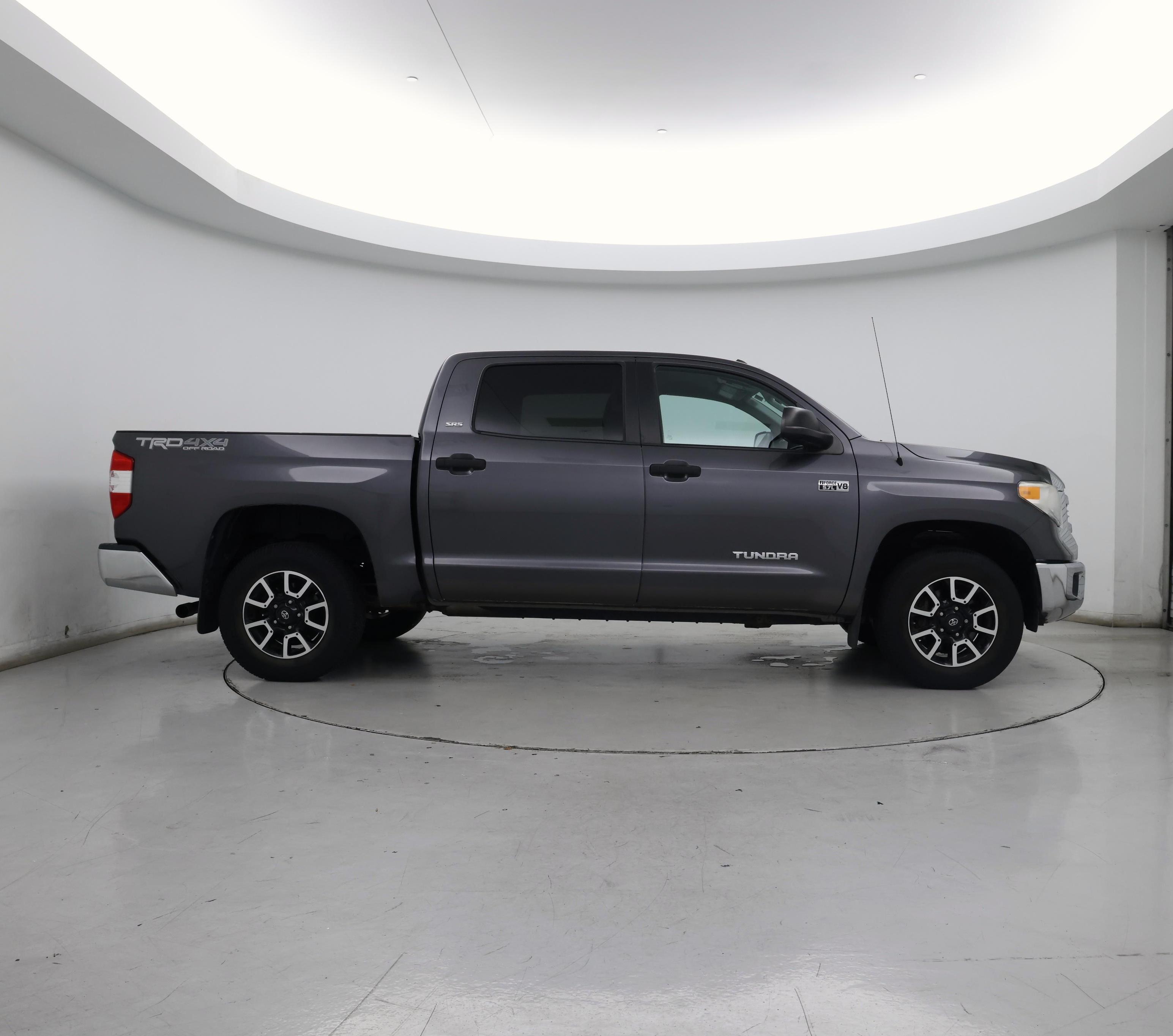 Thumbnail: 2016 Toyota Tundra - 7