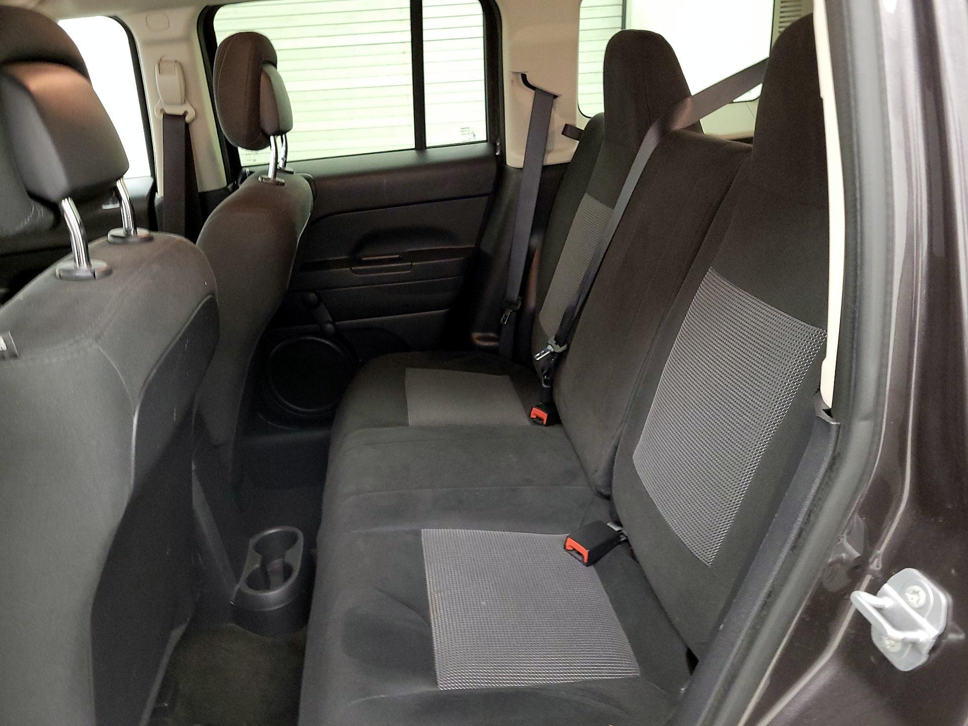 Thumbnail: 2016 Jeep Patriot - 16