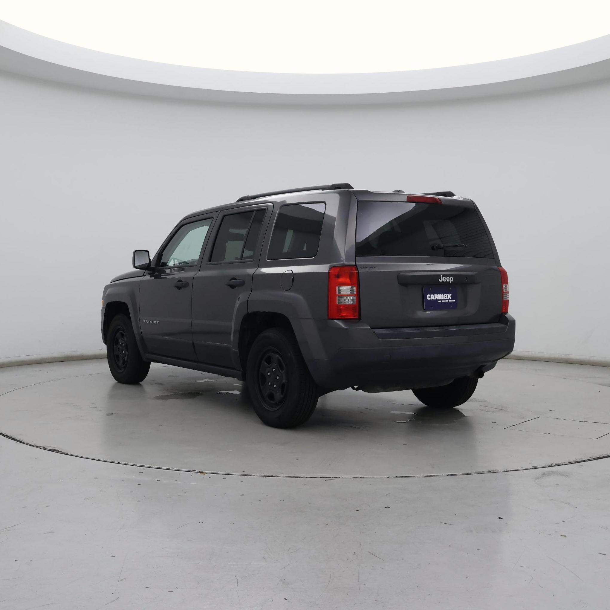 Thumbnail: 2016 Jeep Patriot - 2