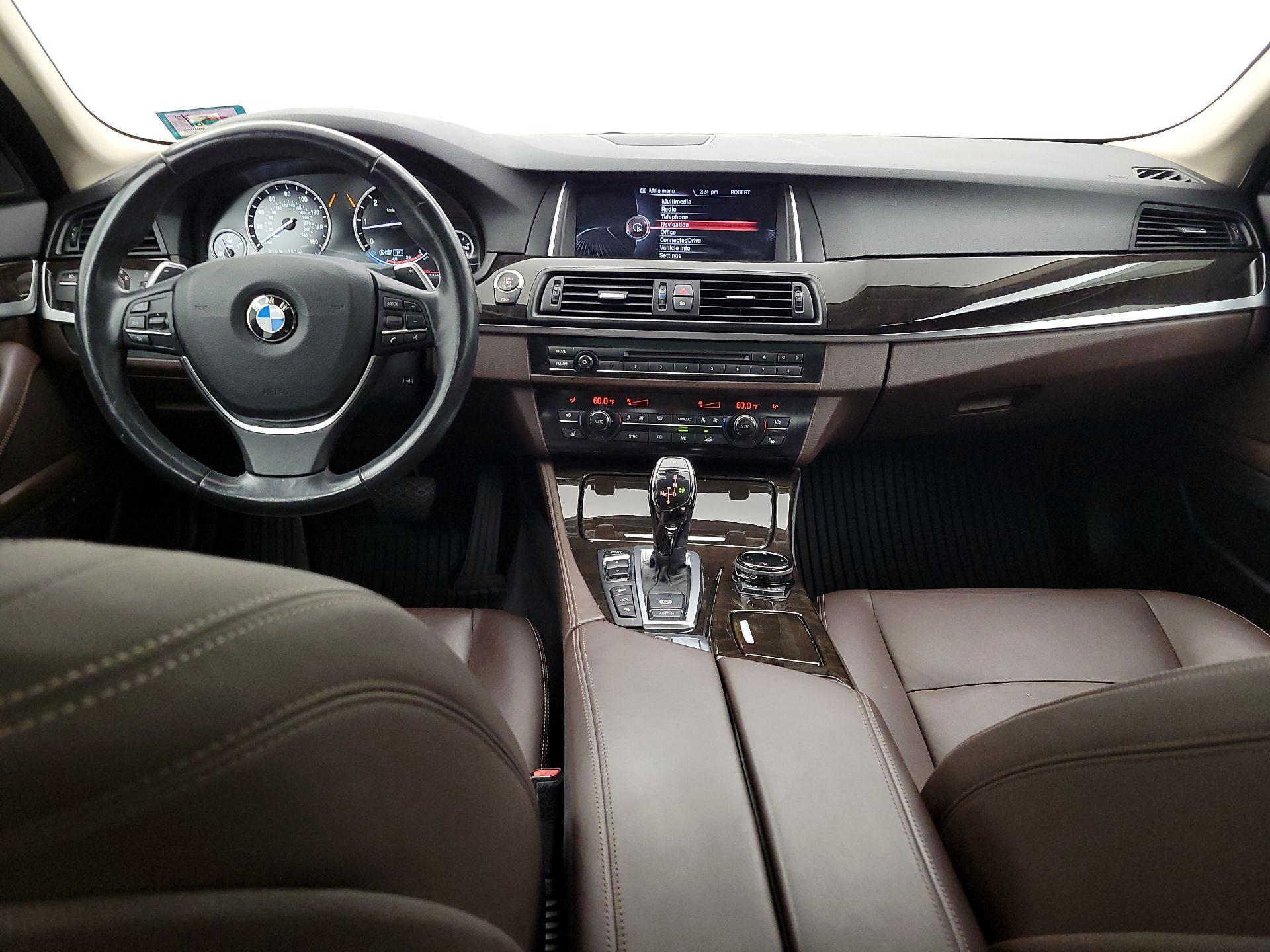 Thumbnail: 2016 BMW 5 Series - 9