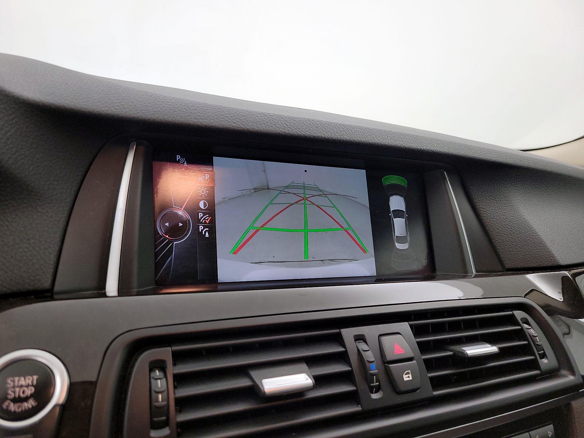 Thumbnail: 2016 BMW 5 Series - 15